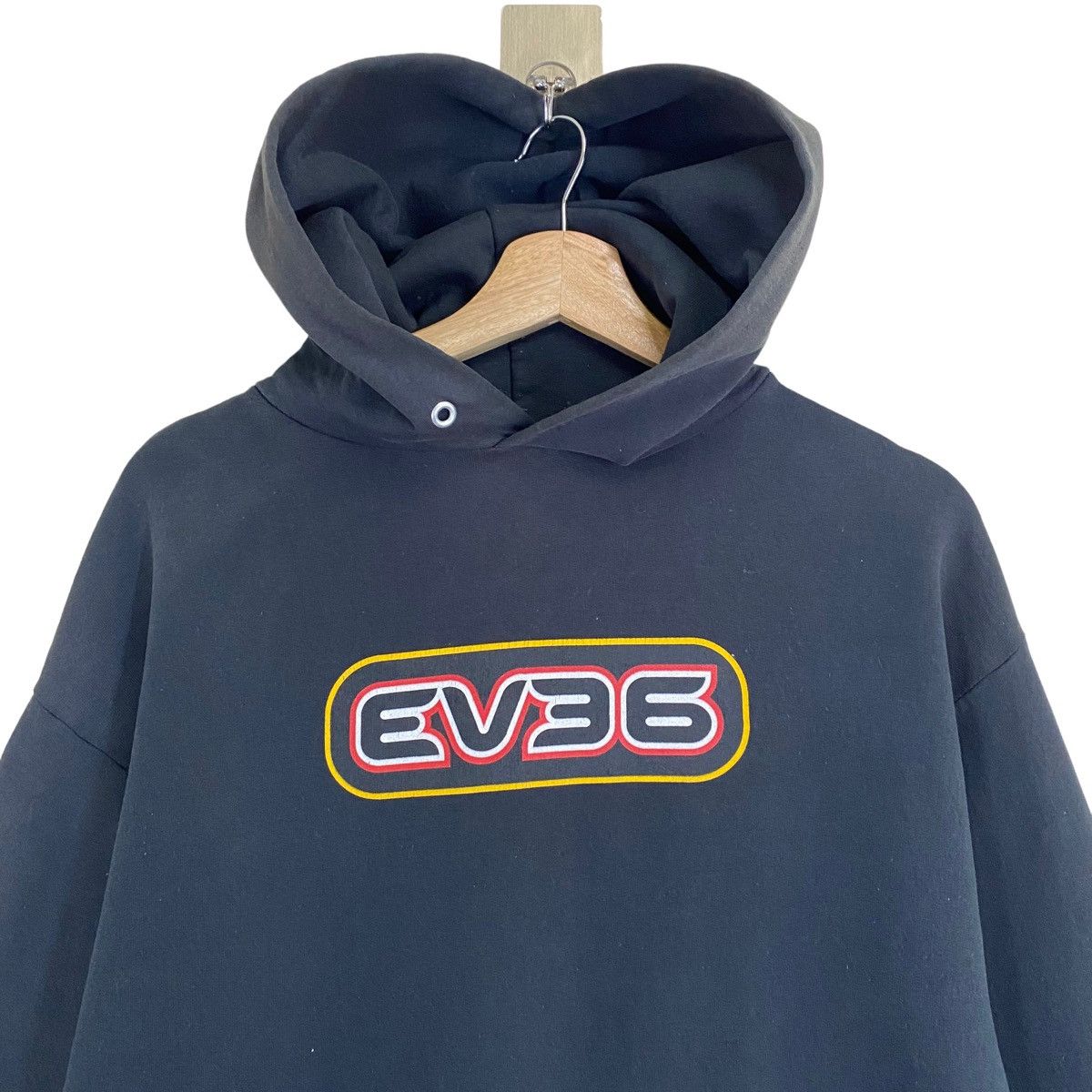 Band Tees Vintage Eve6 Punk Rock Band Pullover Hoodies Size M Size US M / EU 48-50 / 2 - 4 Thumbnail