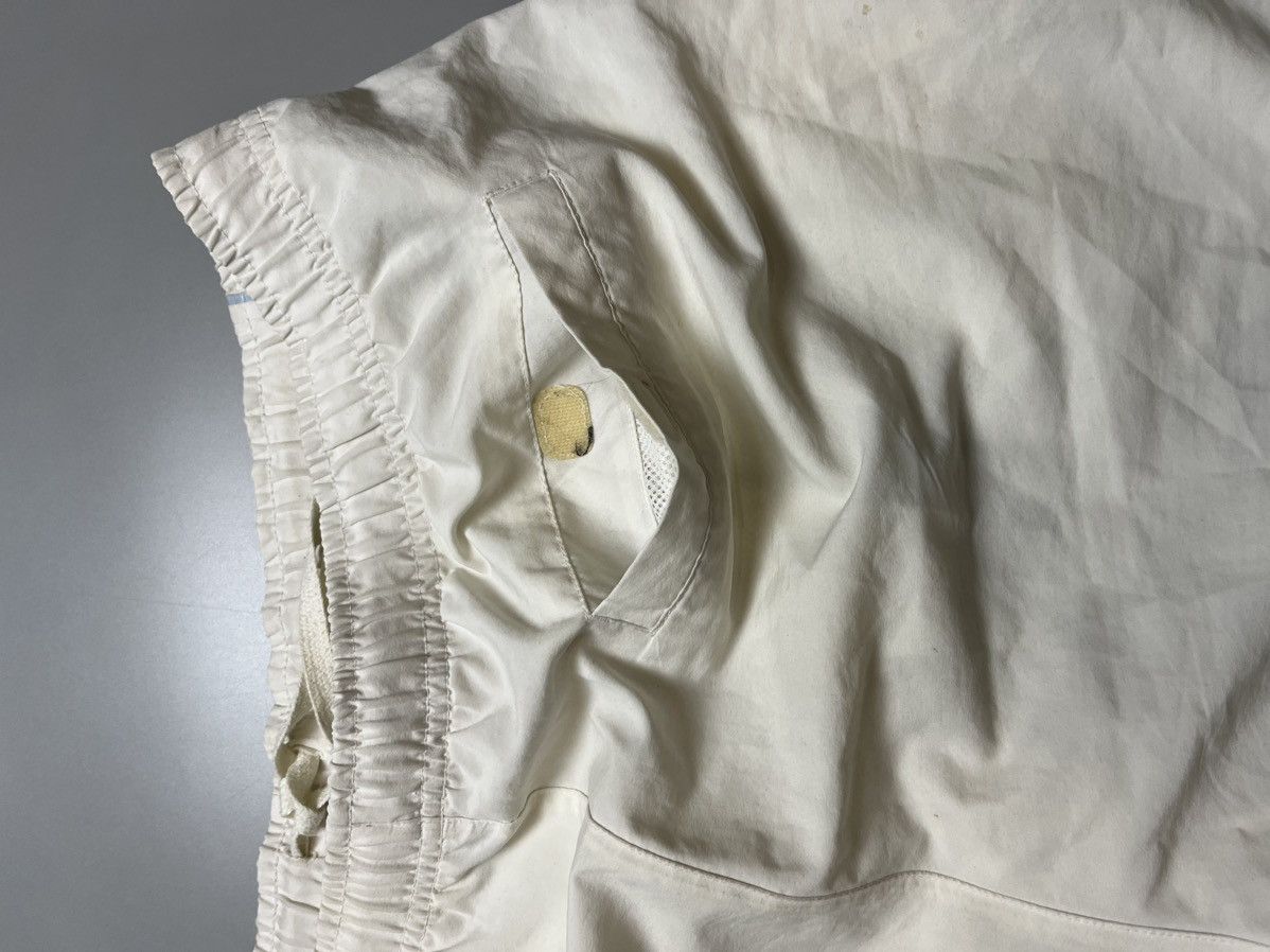Nike Vintage Nike shorts Streetwear swoosh casual y2k size L Size US 34 / EU 50 - 8 Thumbnail