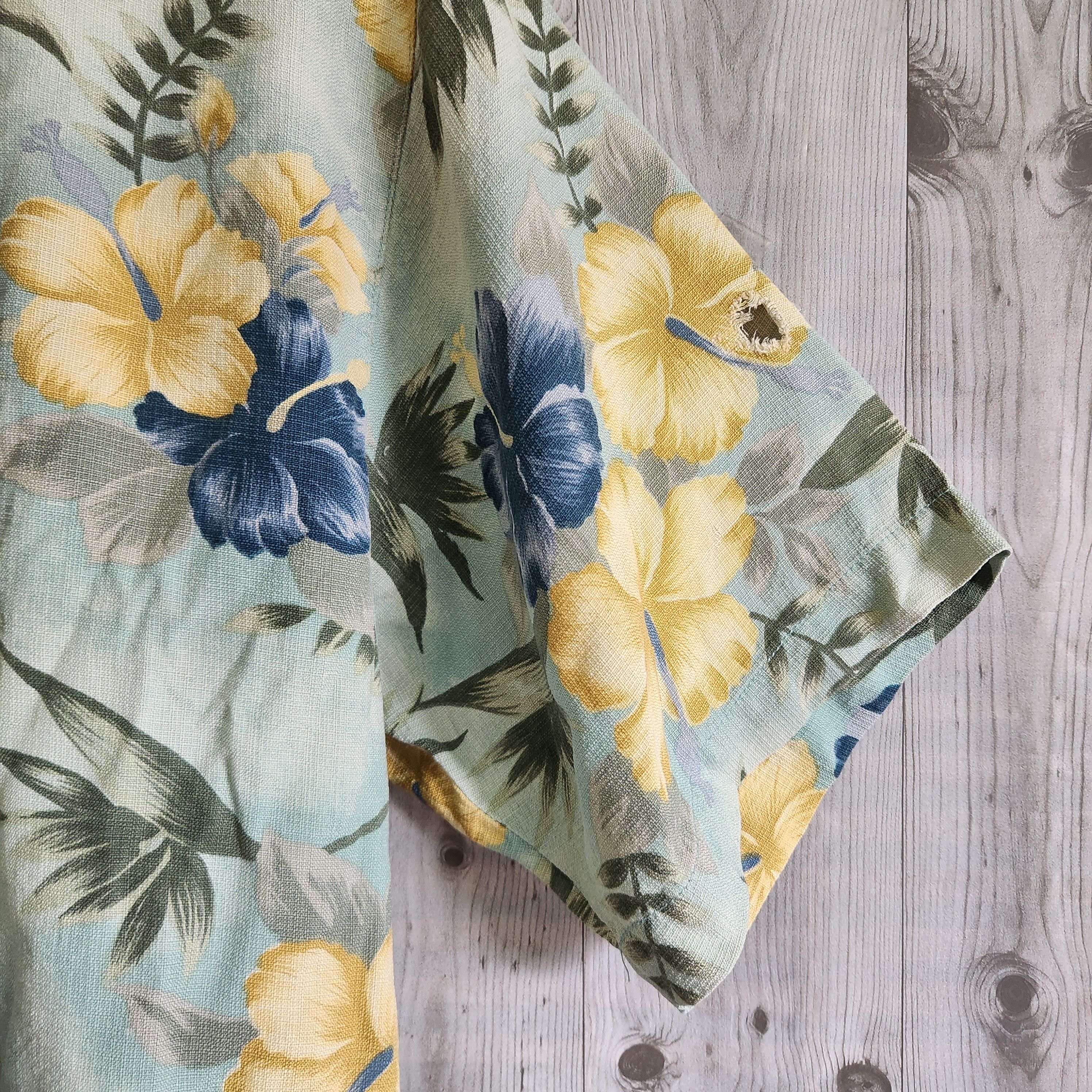 Tommy Bahama × Vintage Vintage Silk Tommy Bahama Colourful Shirts Size US L / EU 52-54 / 3 - 10 Thumbnail