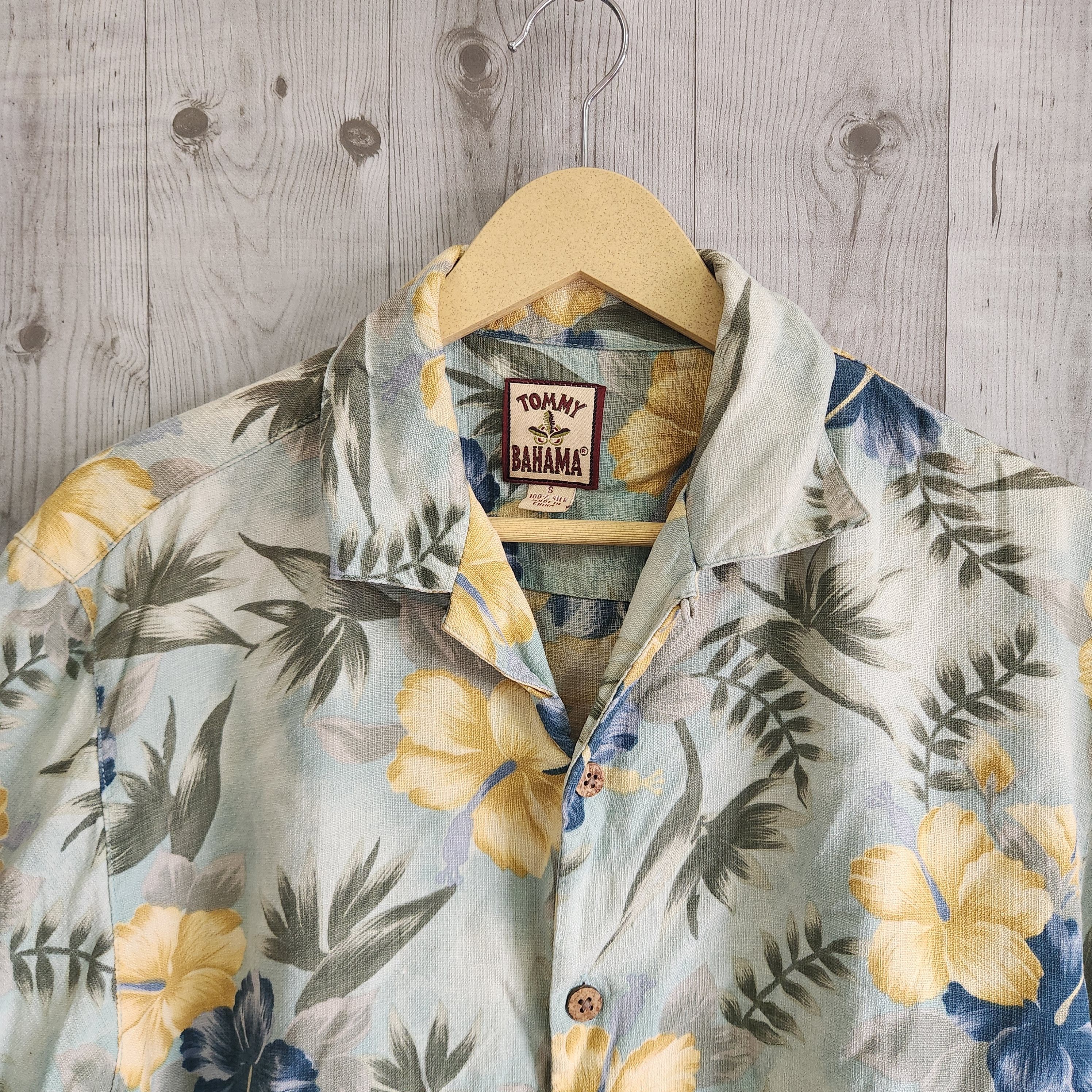 Tommy Bahama × Vintage Vintage Silk Tommy Bahama Colourful Shirts Size US L / EU 52-54 / 3 - 15 Thumbnail