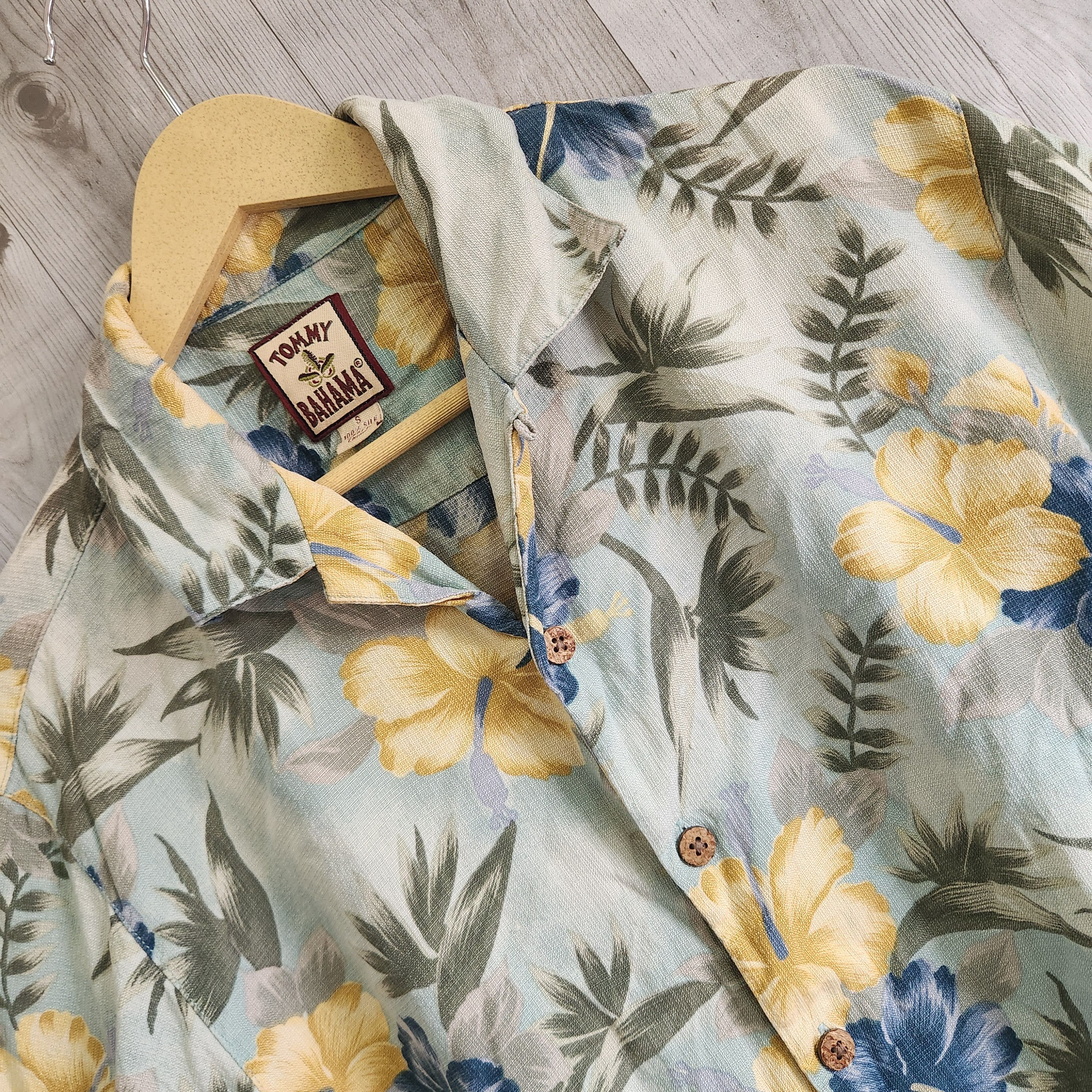 Tommy Bahama × Vintage Vintage Silk Tommy Bahama Colourful Shirts Size US L / EU 52-54 / 3 - 2 Thumbnail