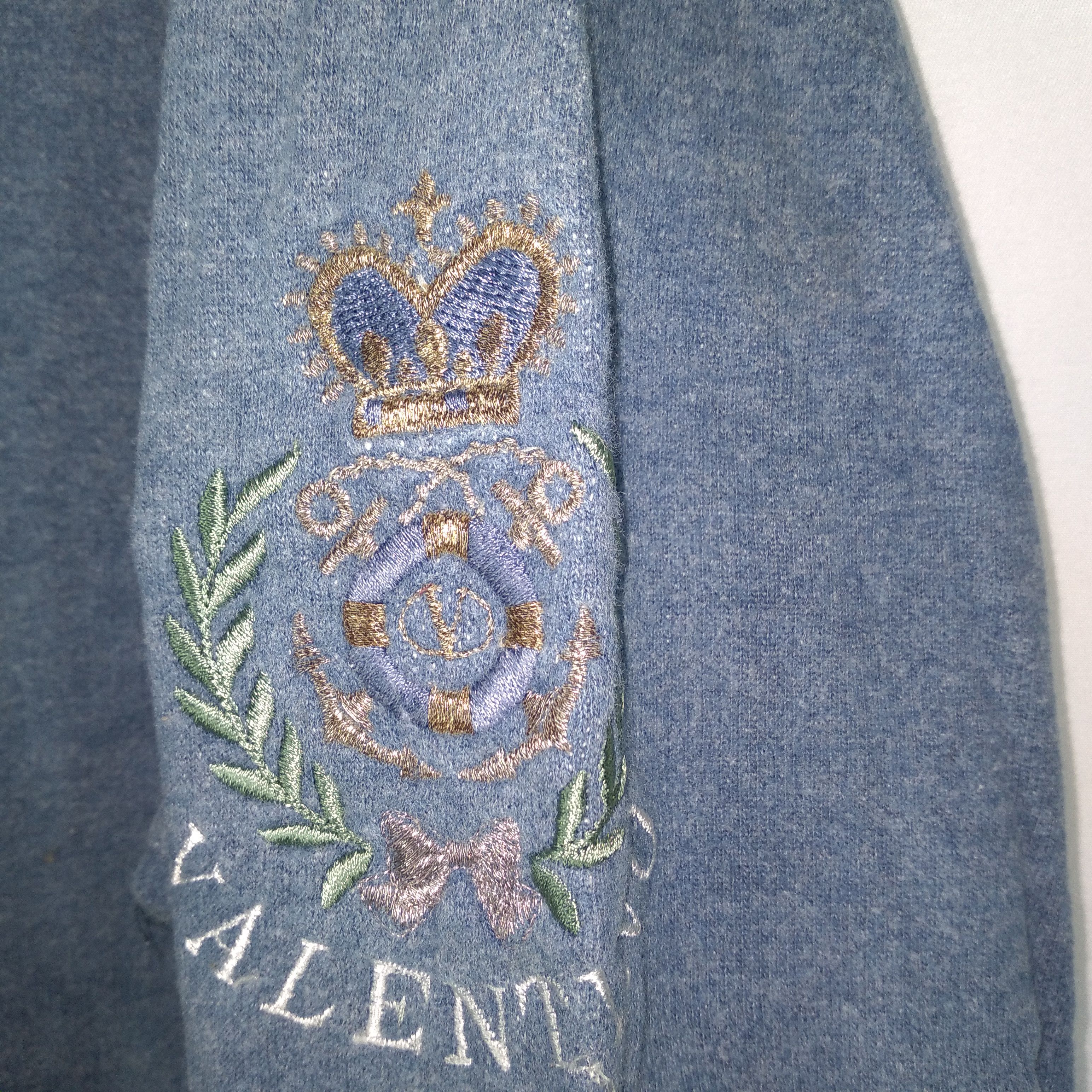 Valentino × Vintage Vintage Italian Valentino Embroidery Logo Sweatshirts Size US L / EU 52-54 / 3 - 7 Thumbnail