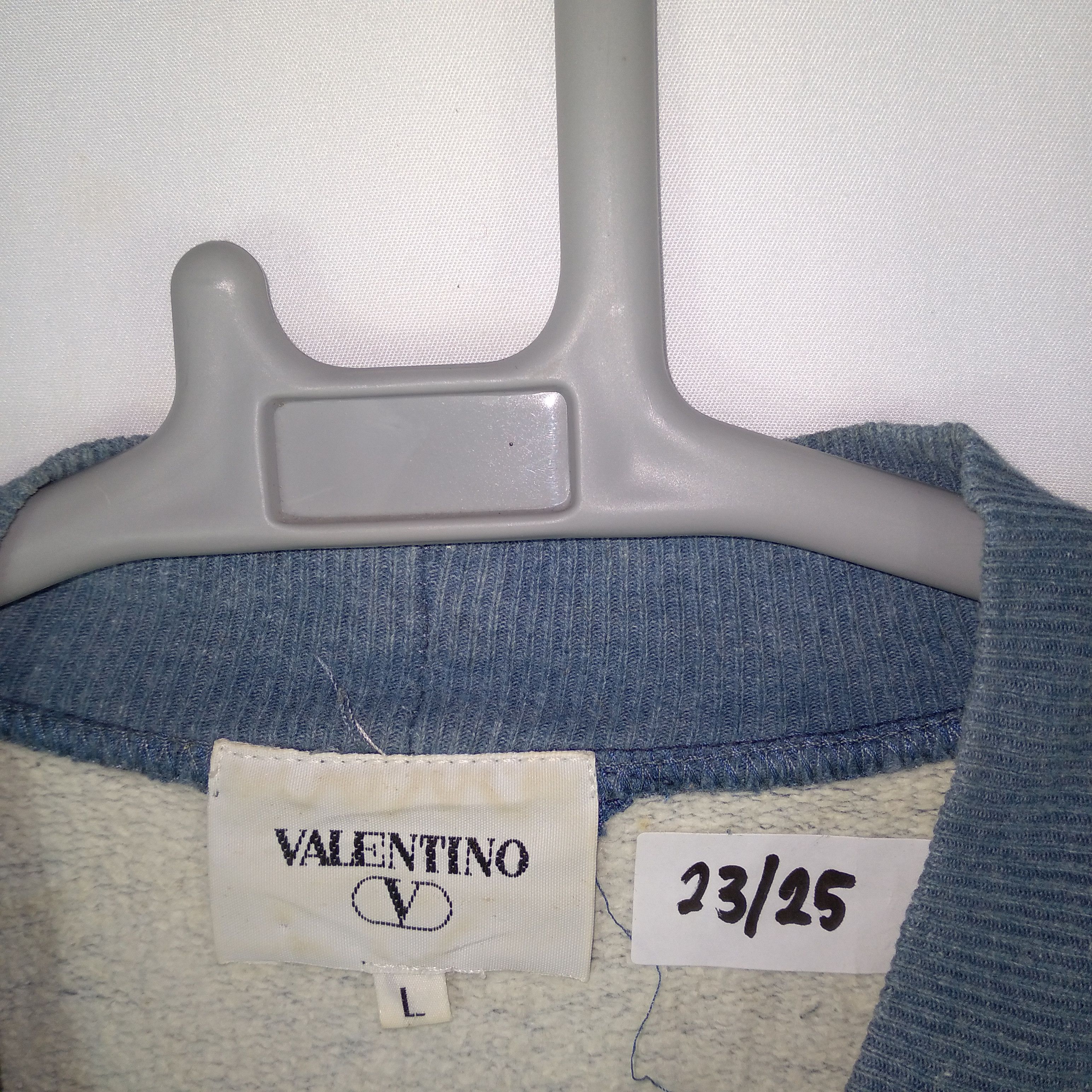 Valentino × Vintage Vintage Italian Valentino Embroidery Logo Sweatshirts Size US L / EU 52-54 / 3 - 9 Thumbnail