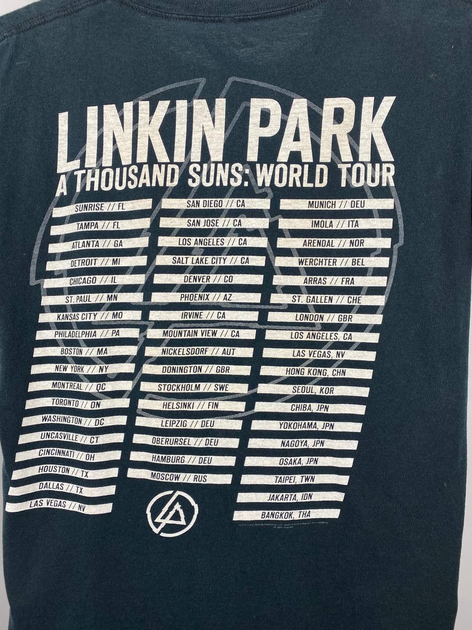 Band Tees Linkin park vintage T-shirts 2011 tour size M Size US M / EU 48-50 / 2 - 7 Thumbnail