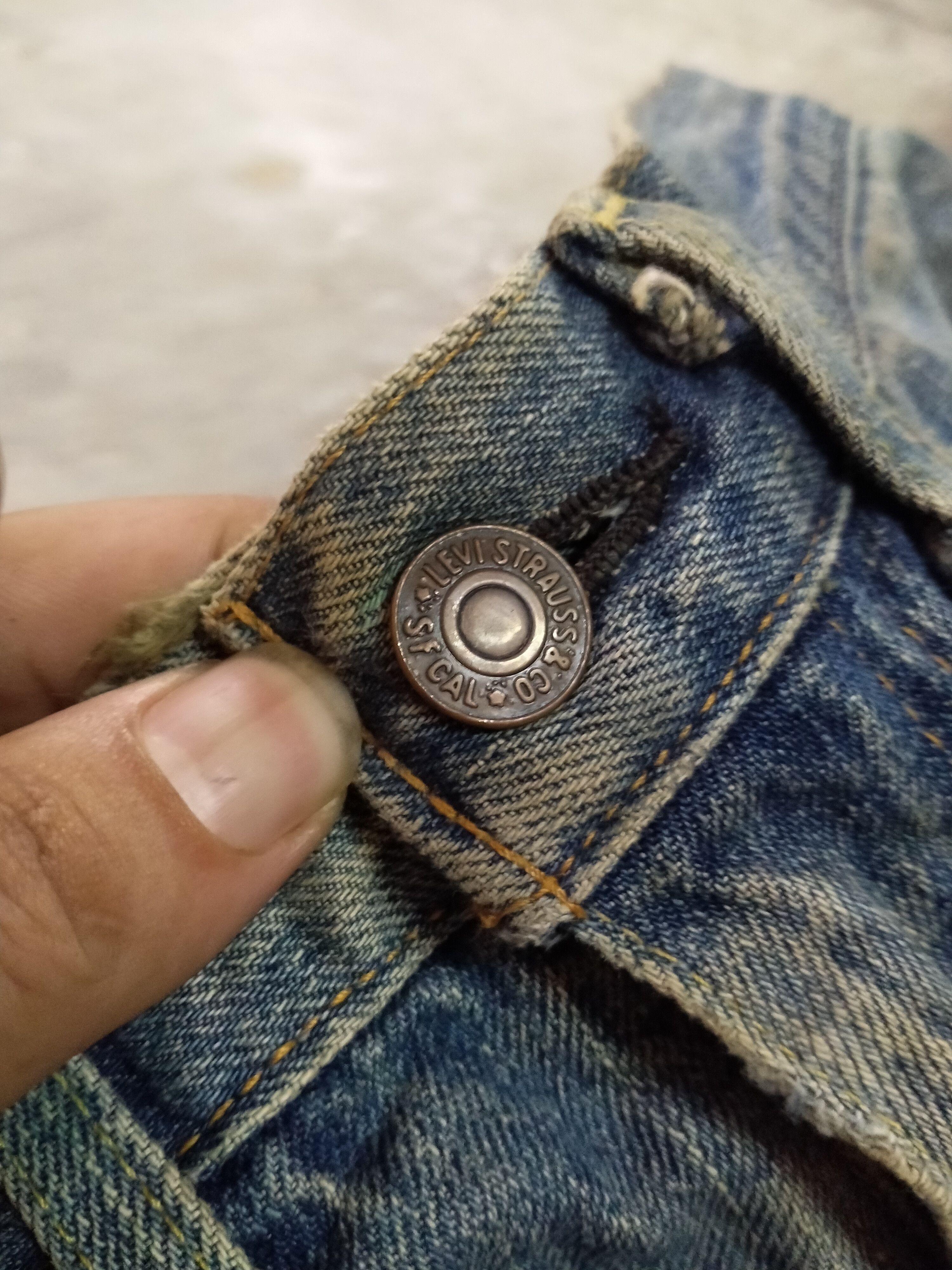 Japanese Brand LEVIS BIG E J09 DISTRESSED DENIM Size US 29 - 3 Thumbnail
