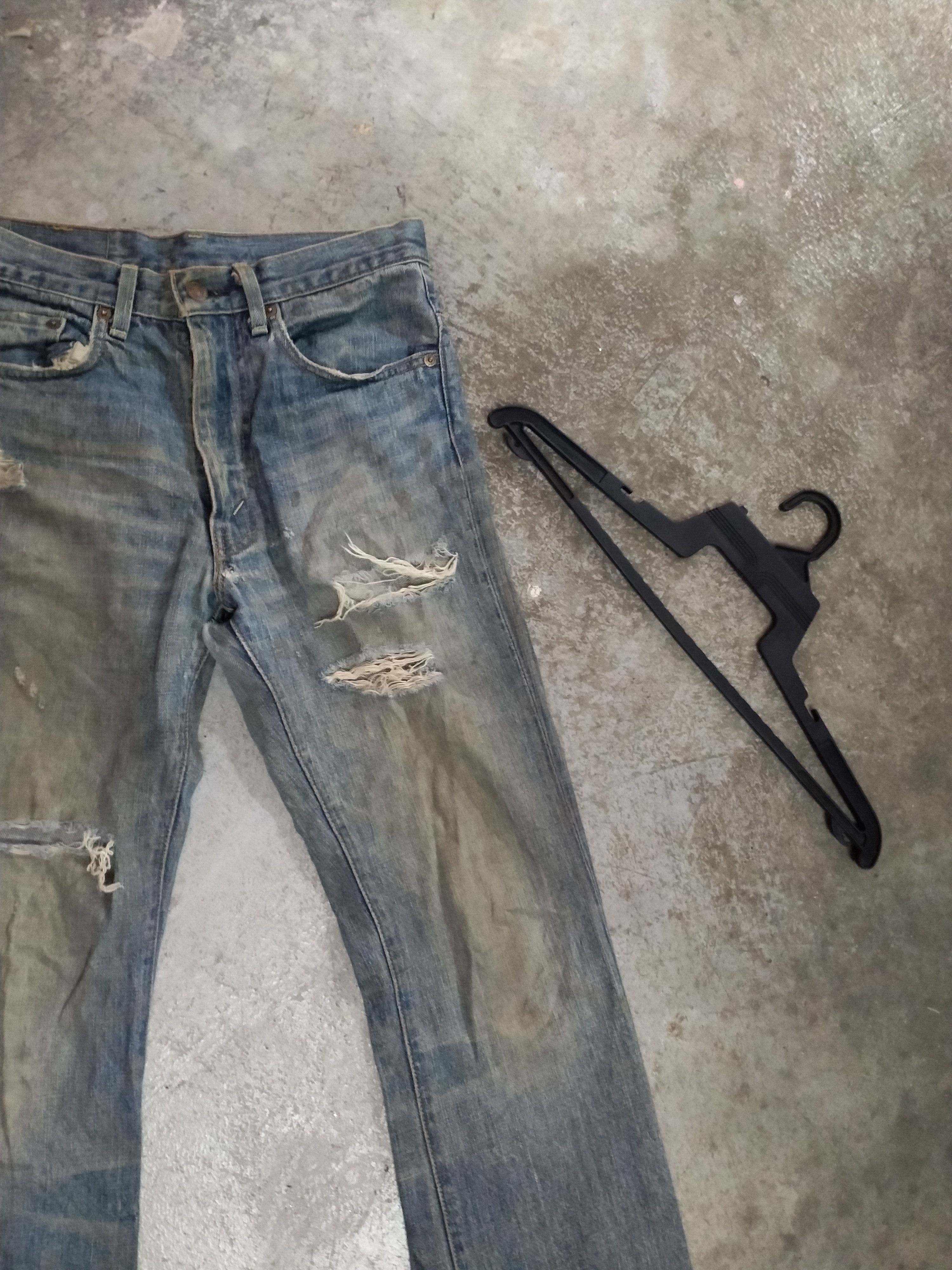Japanese Brand LEVIS BIG E J09 DISTRESSED DENIM Size US 29 - 2 Thumbnail