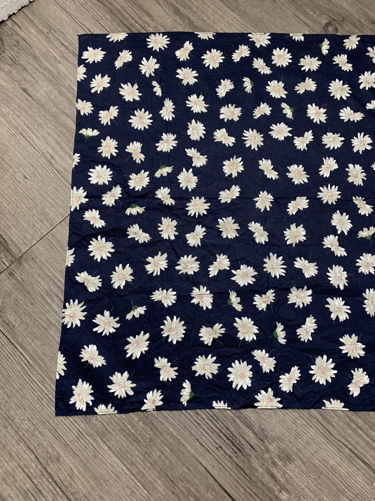 Junko Shimada Junko Shimada Handkerchief / Neckerchief / Bandana Size ONE SIZE - 5 Thumbnail