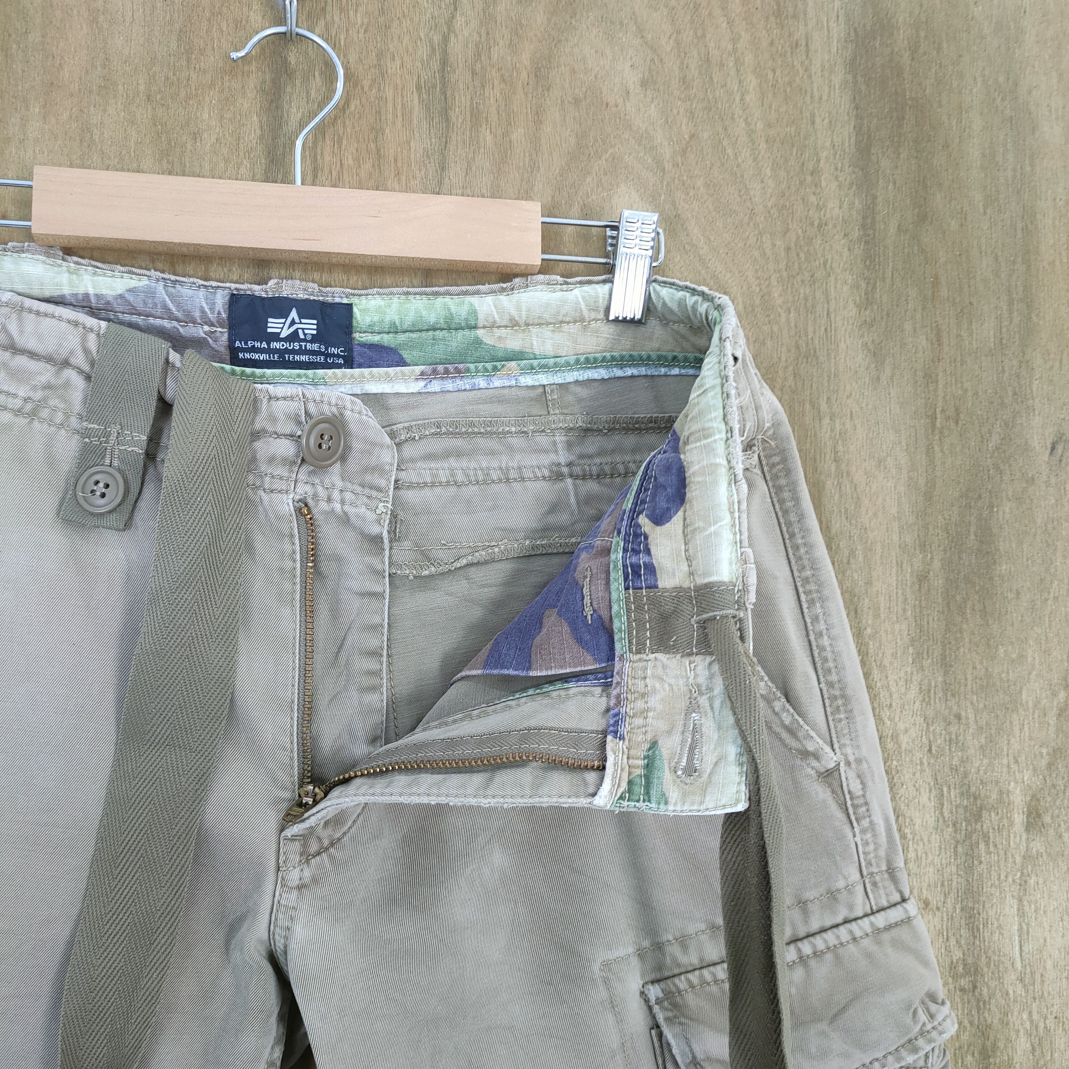 Japanese Brand VINTAGE ALPHA FADED CARGO PANTS Size US 30 / EU 46 - 13 Thumbnail