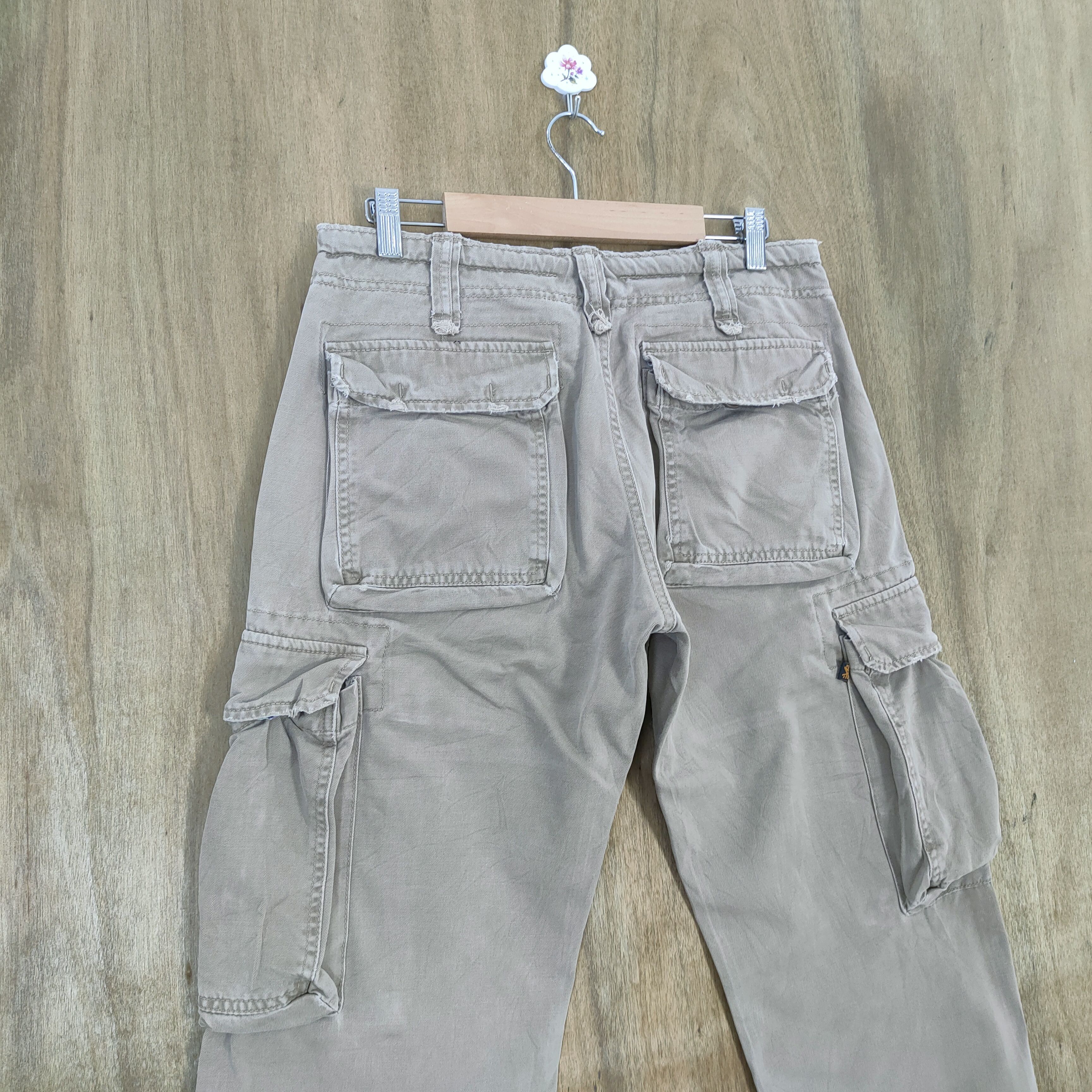 Japanese Brand VINTAGE ALPHA FADED CARGO PANTS Size US 30 / EU 46 - 11 Thumbnail