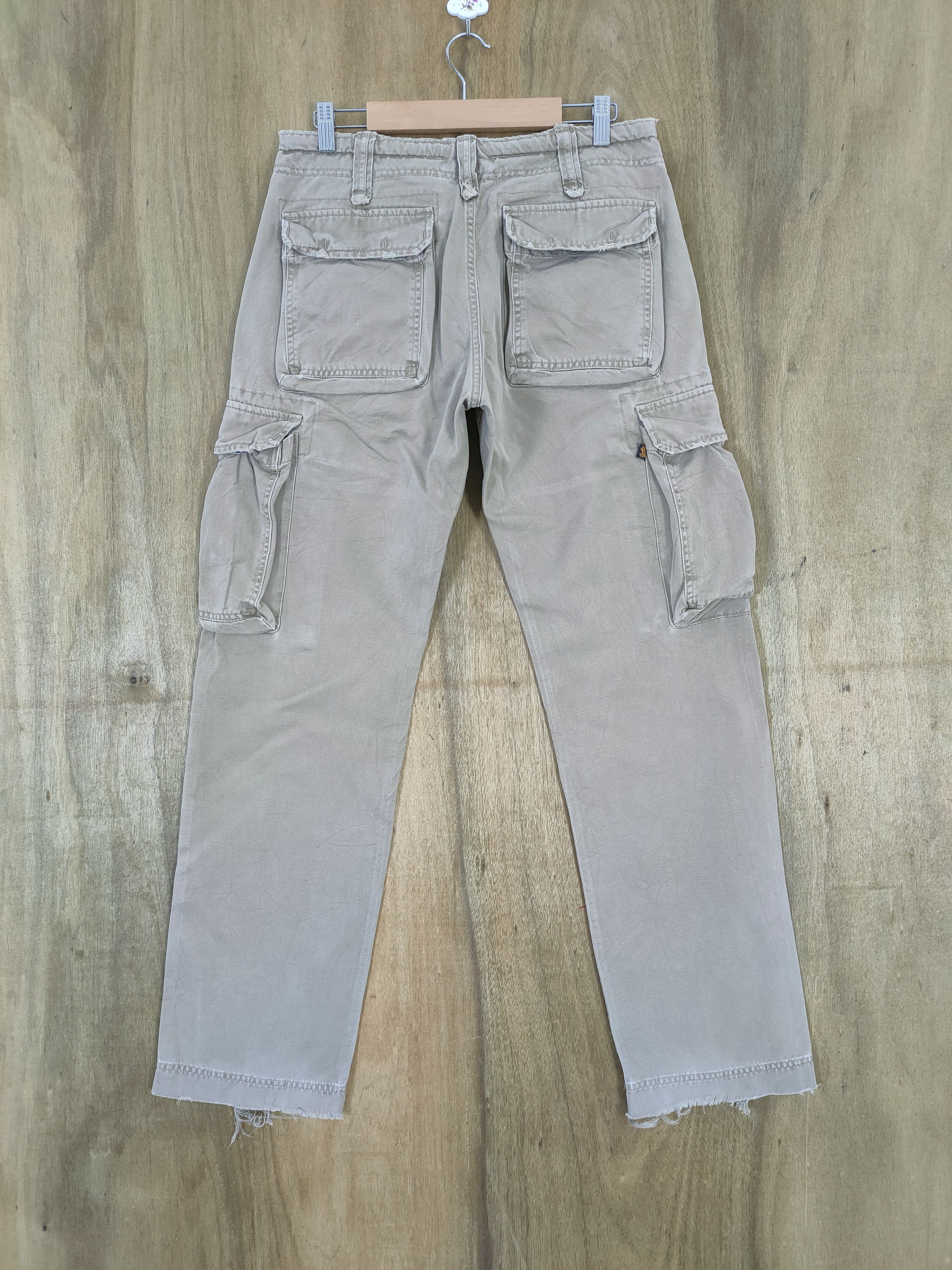 Japanese Brand VINTAGE ALPHA FADED CARGO PANTS Size US 30 / EU 46 - 8 Thumbnail