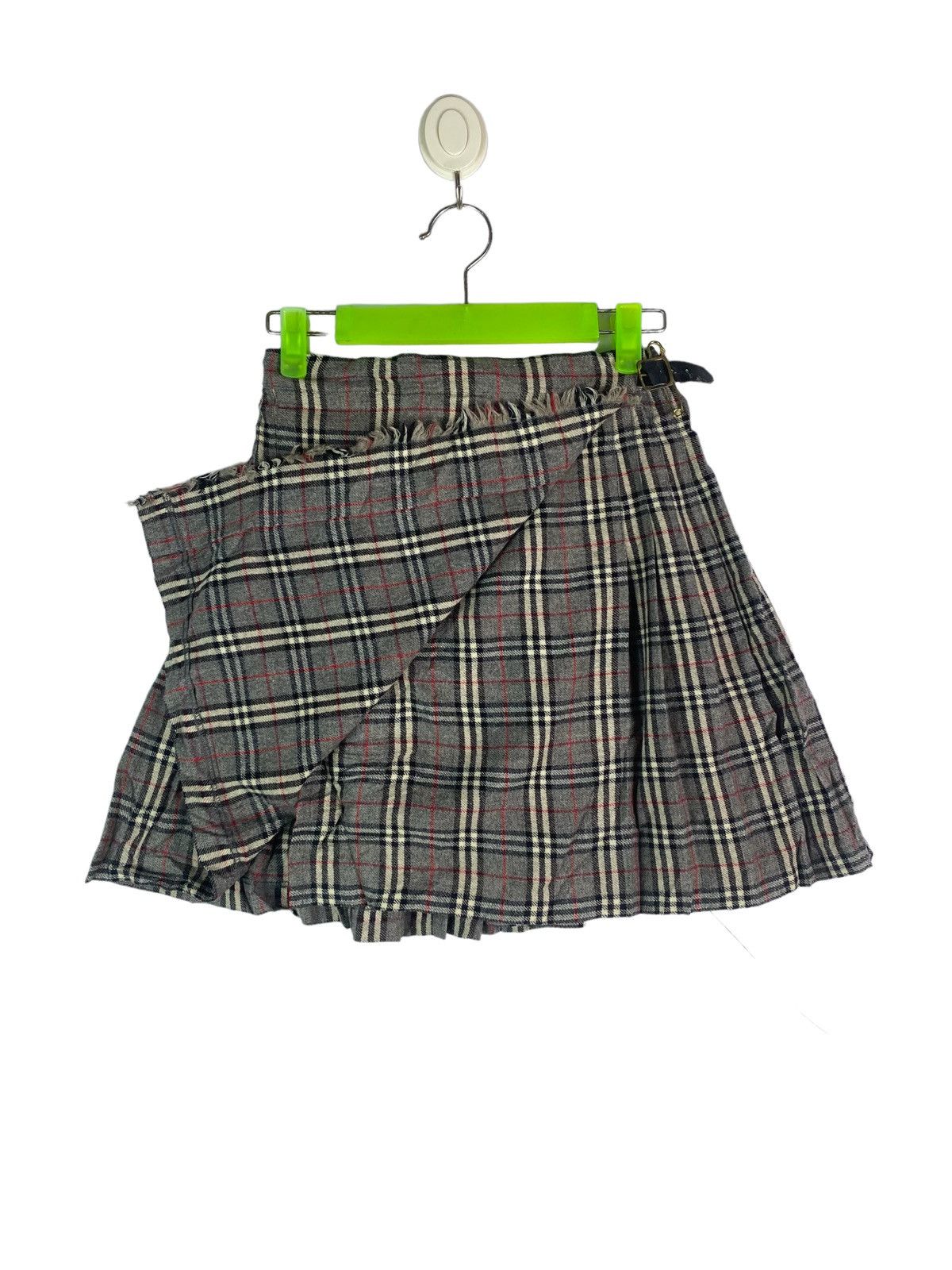 Vtg 90s BURBERRY nova check plaid mini skirt leather belt