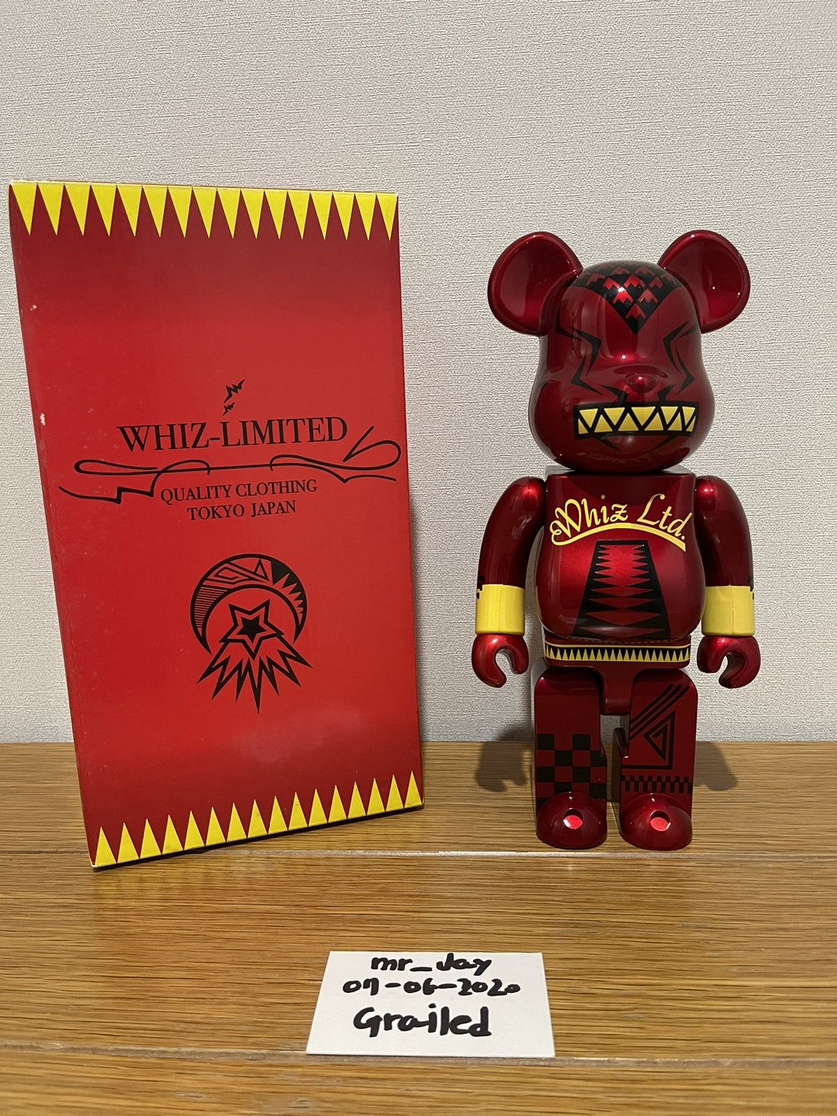 Bearbrick 400% 100% MEDICOM plus gold chrome