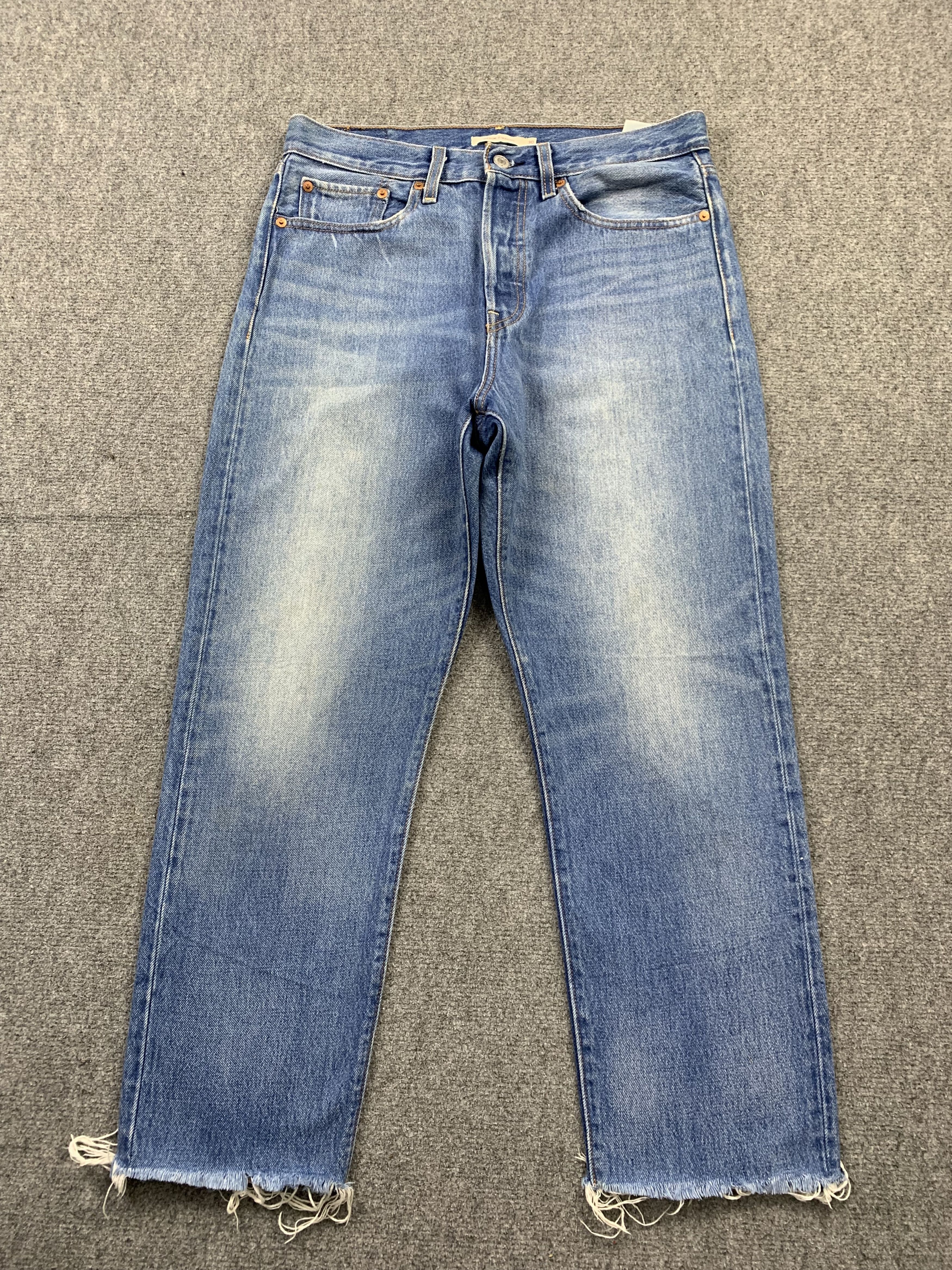 Levi's Vintage Levis 501 Faded Blue Jeans DP2188 Size US 32 / EU 48 - 1 Thumbnail