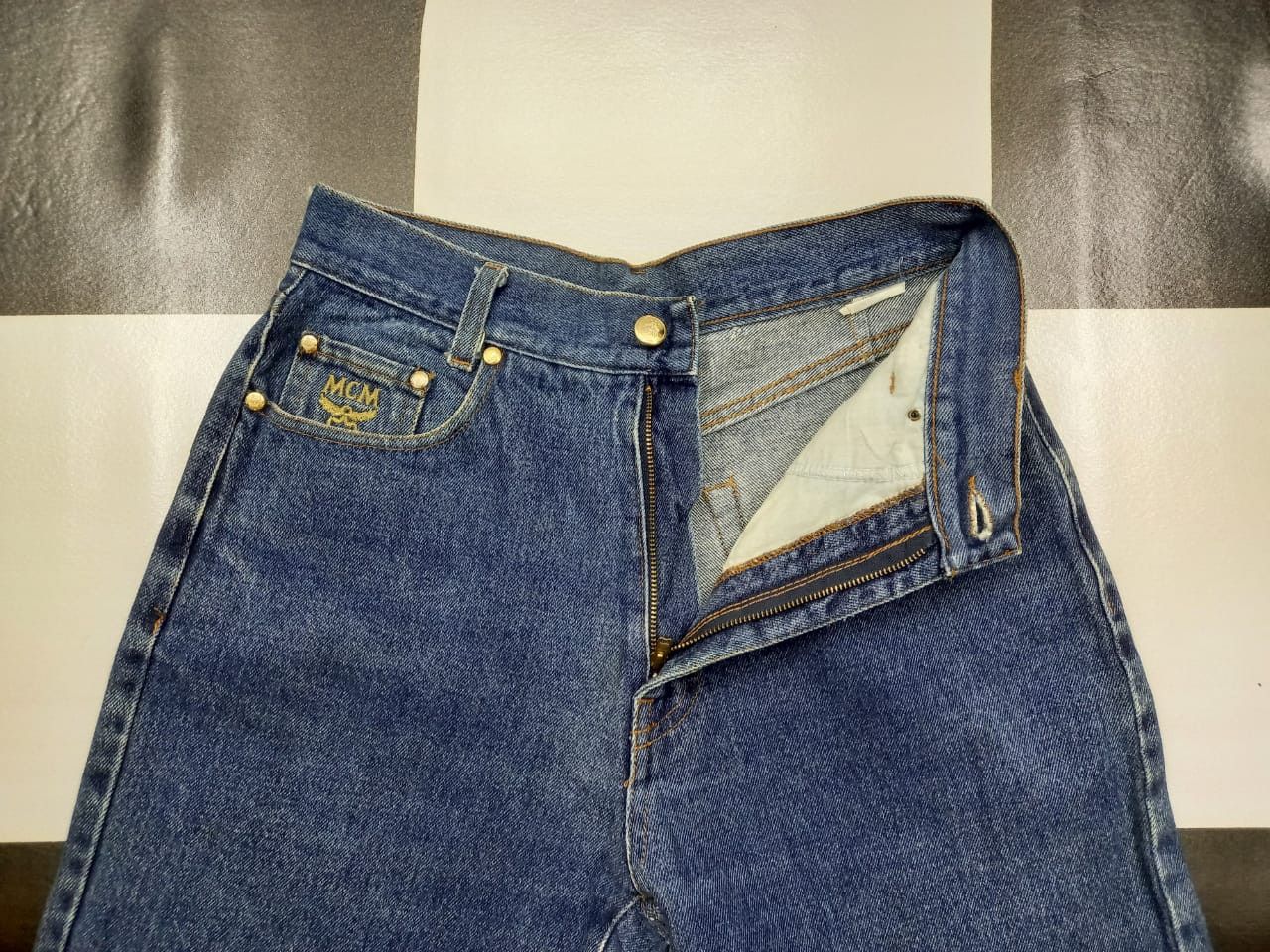 MCM MCM High Waist Jeans Size 28" / US 6 / IT 42 - 4 Thumbnail