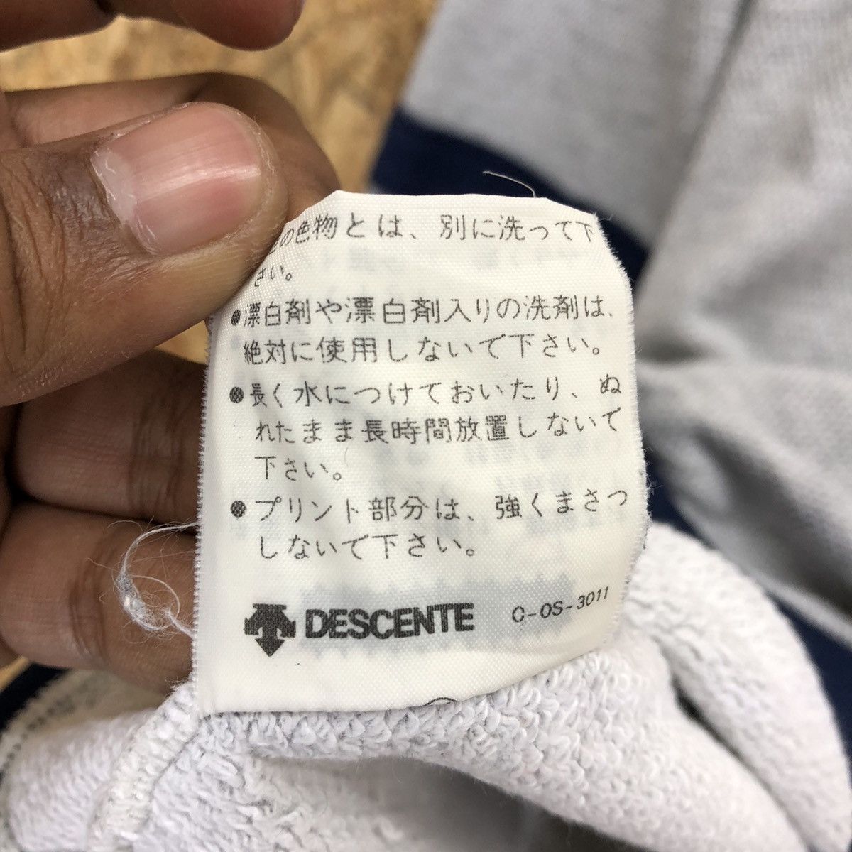 Adidas × Descente × Vintage Vintage Adidas Spirit Of The Games Sweatshirt Size US M / EU 48-50 / 2 - 10 Thumbnail