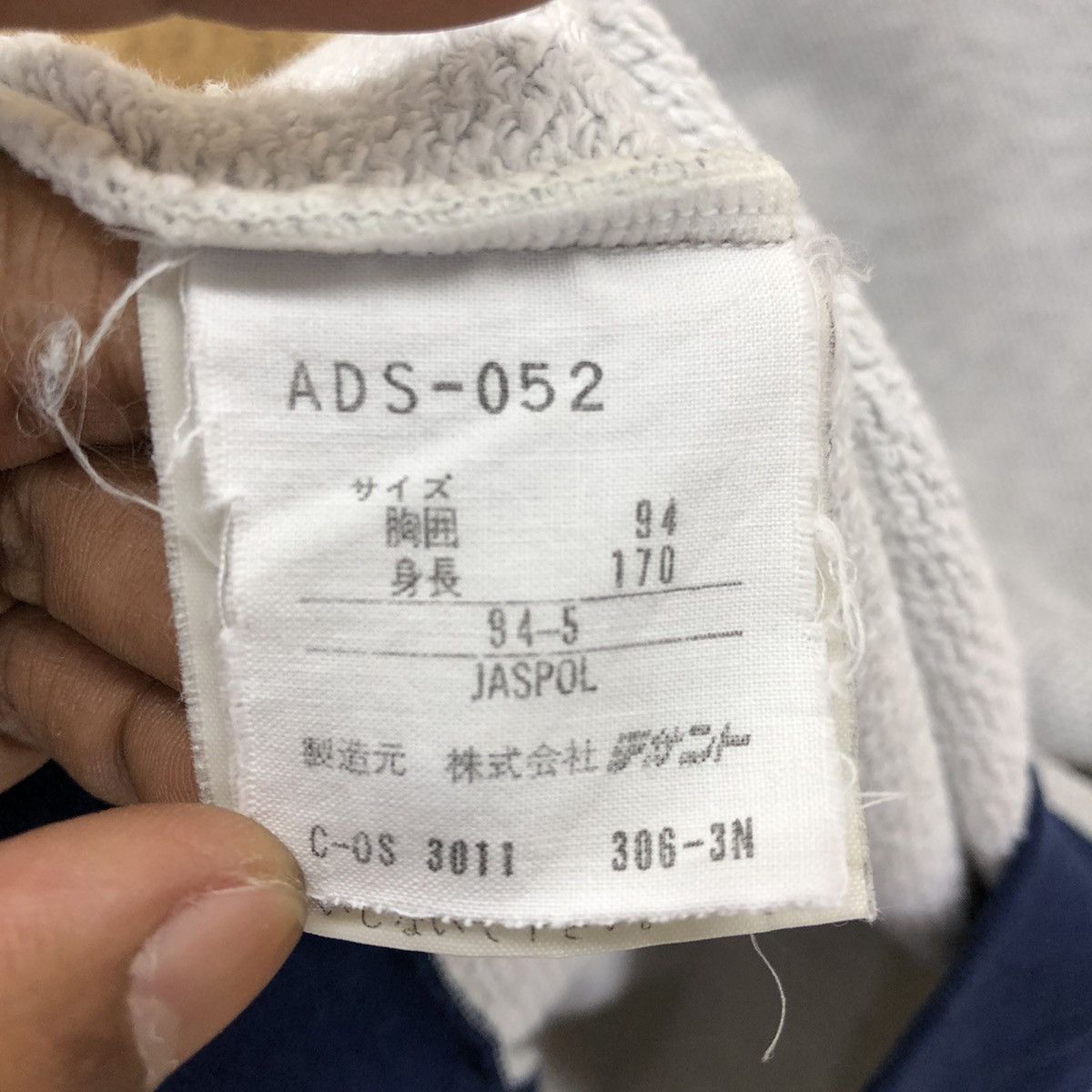 Adidas × Descente × Vintage Vintage Adidas Spirit Of The Games Sweatshirt Size US M / EU 48-50 / 2 - 8 Thumbnail