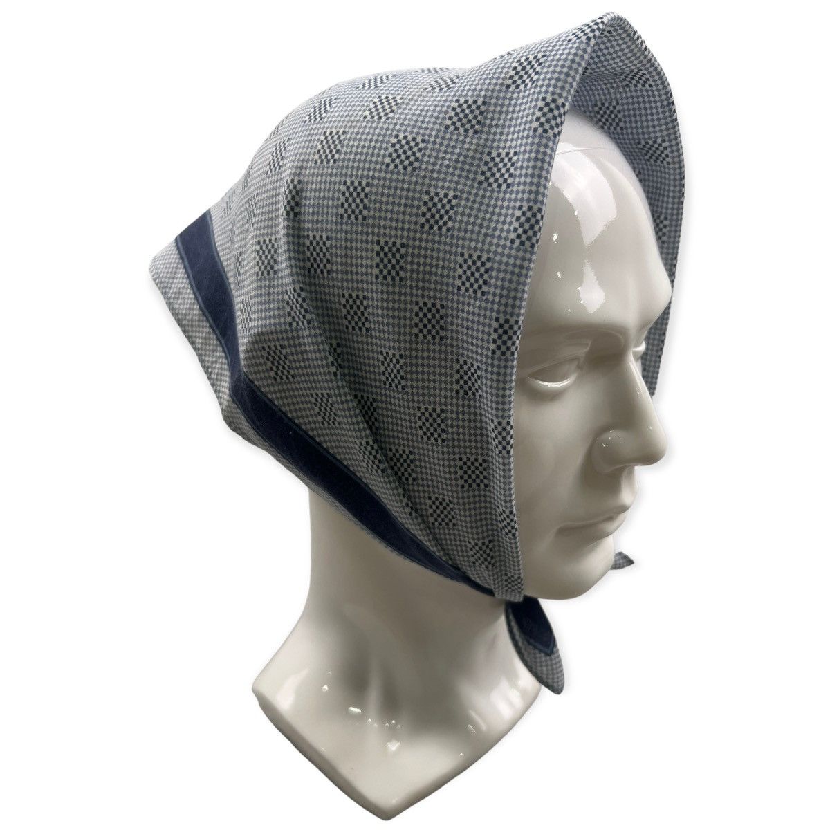 Pierre Cardin Pierre Cardin Handkerchief Neckerchief Bandana Pocketsquare Size ONE SIZE - 1 Thumbnail