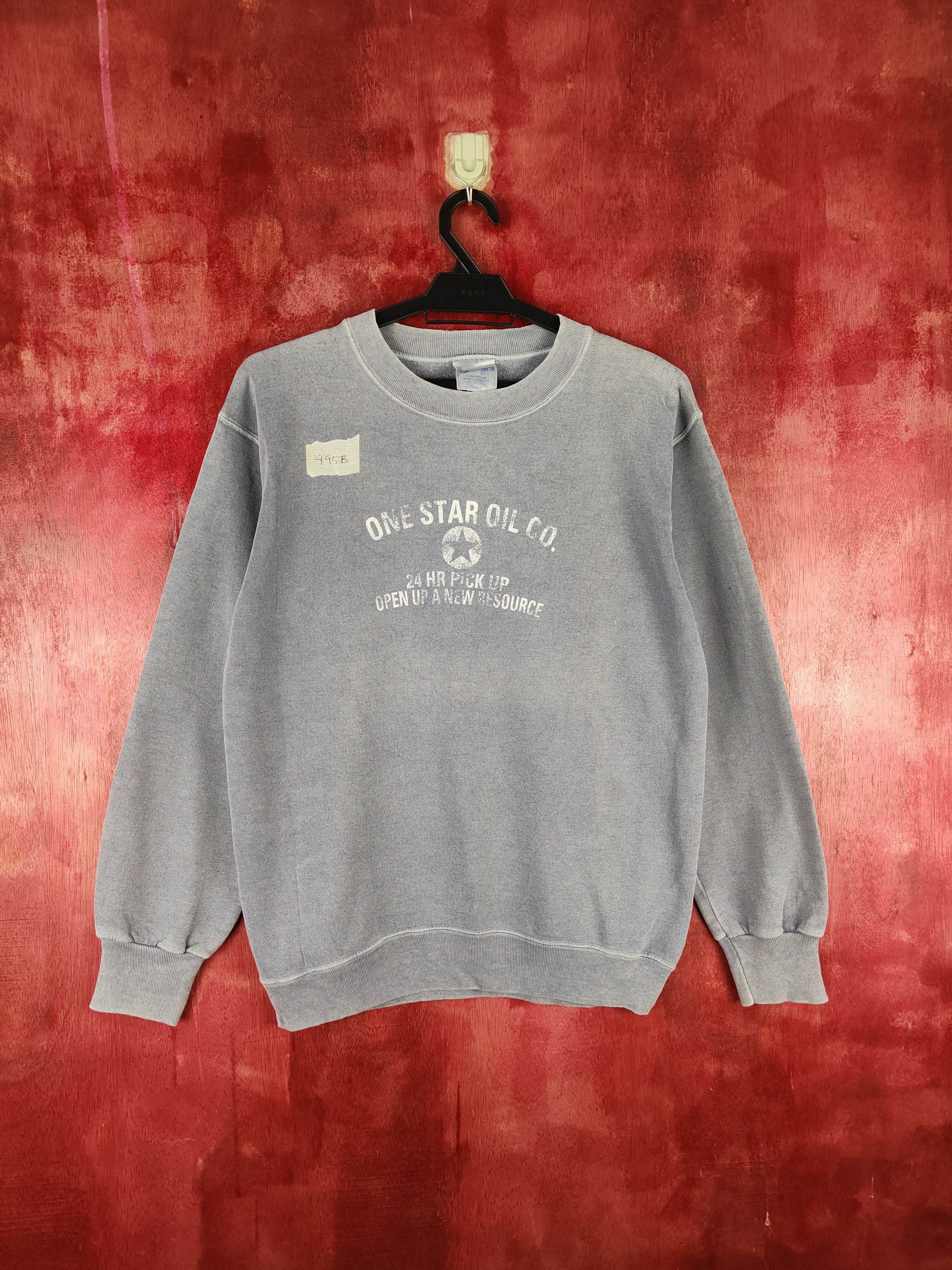 image of Faded Glory x Vintage United One Star Oil & Co. Faded Sweatshirt Vintage 495B in Purple (Size Small