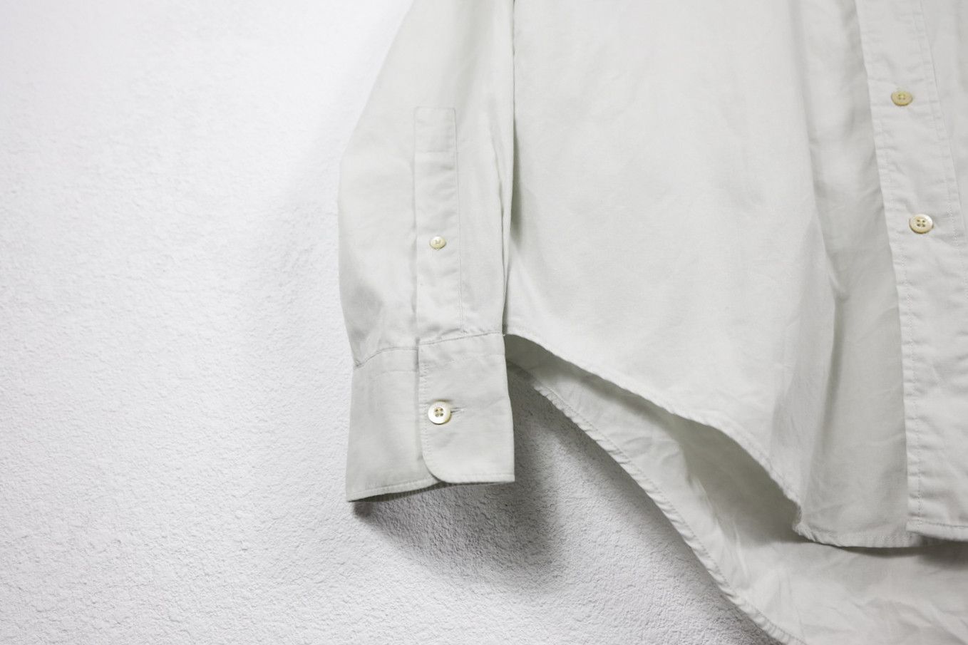 Saint Laurent Paris × Vintage × Yves Saint Laurent Vintage Saint Laurent Paris Jeans YSL Logo Beige Shirt Size US L / EU 52-54 / 3 - 5 Thumbnail