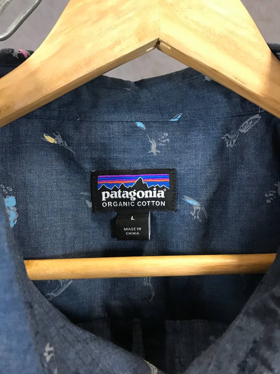 Patagonia Patagonia outdoor streetwear monogram shirt Size US L / EU 52-54 / 3 - 4 Thumbnail