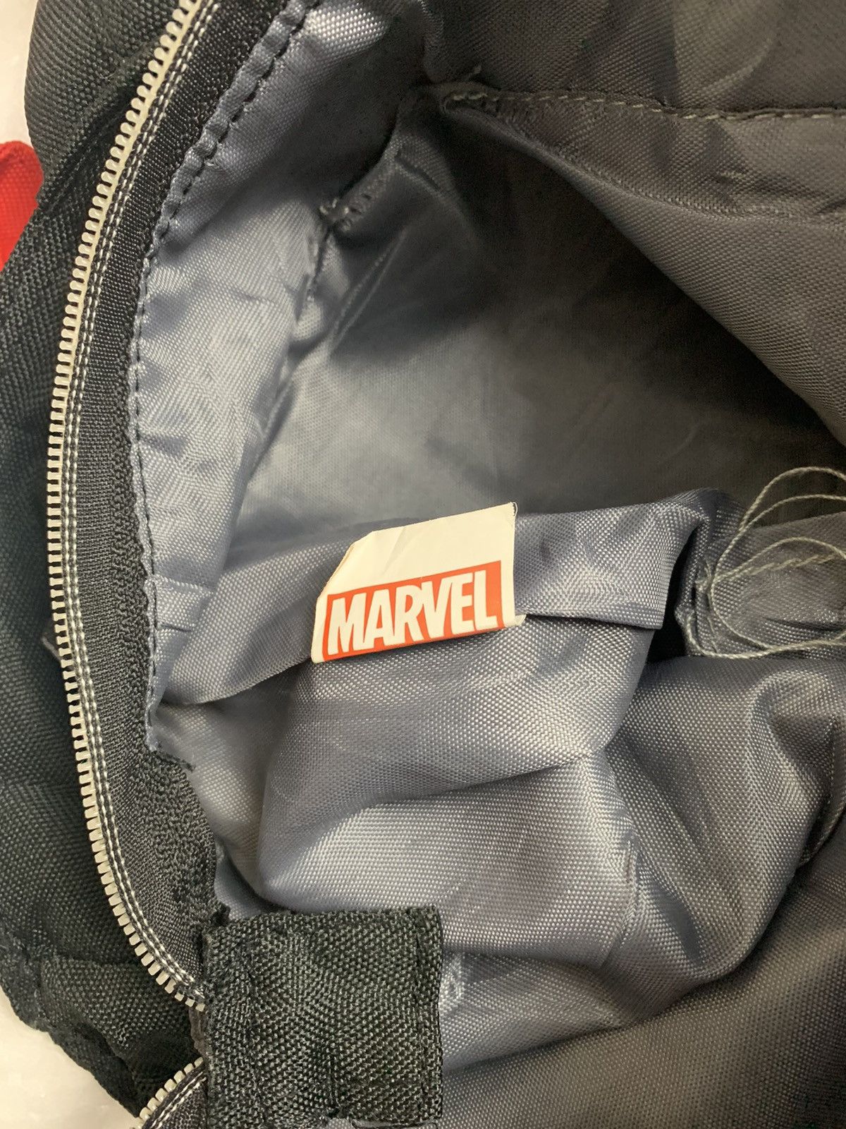 Marvel Comics Marvel 2-in-1 Bag Size ONE SIZE - 4 Thumbnail