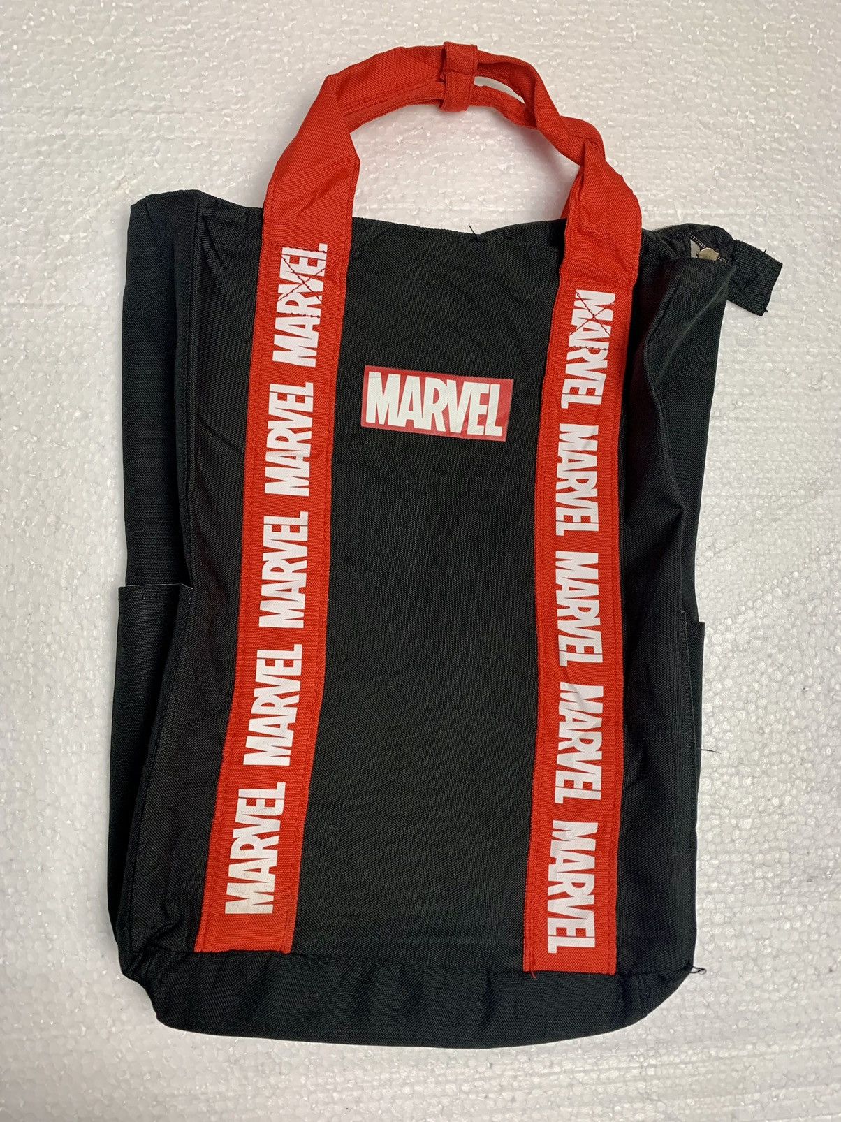 Marvel Comics Marvel 2-in-1 Bag Size ONE SIZE - 1 Thumbnail