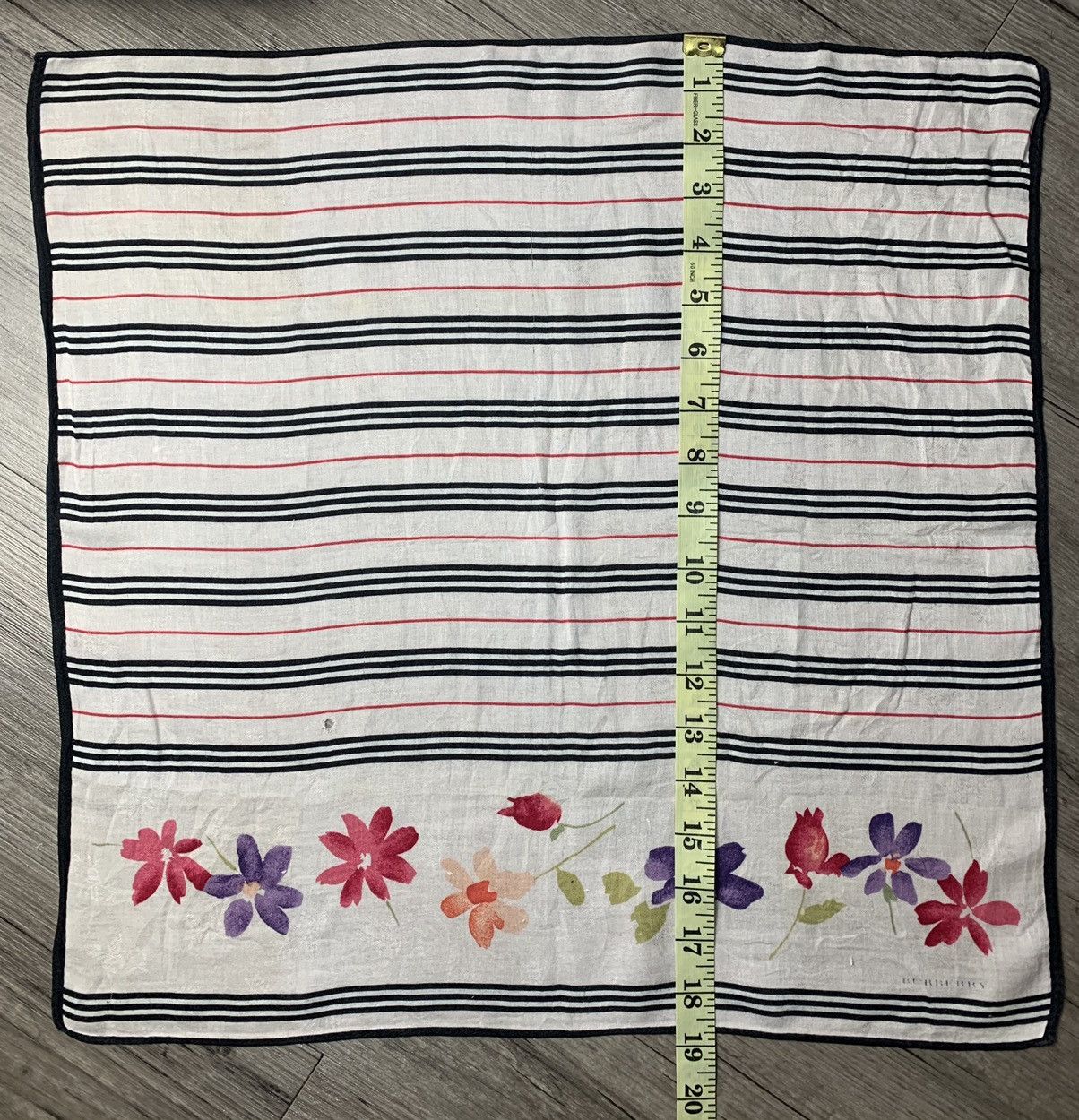 Burberry Burberry Handkercheif Pocketsquares Scarf Size ONE SIZE - 6 Thumbnail
