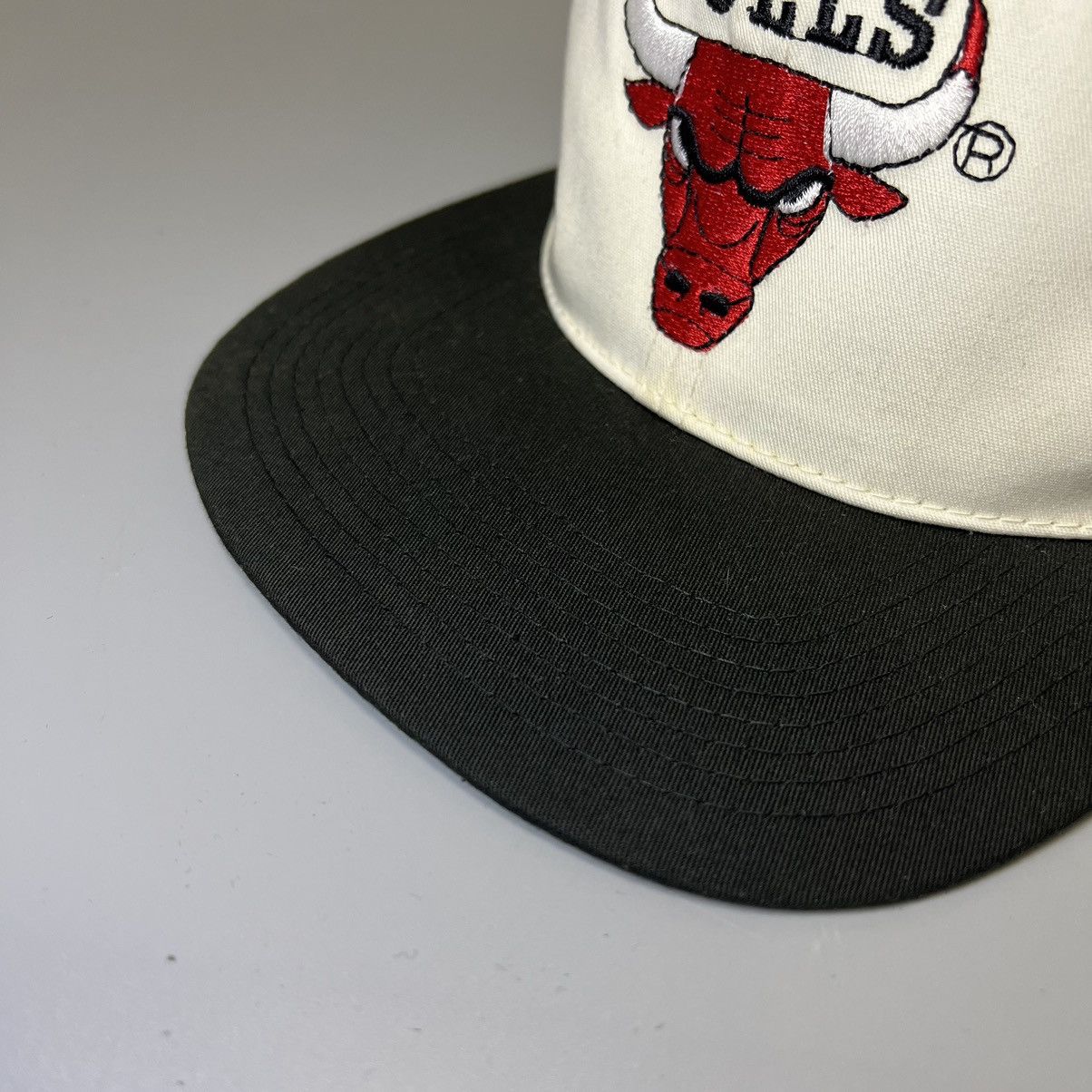 NBA Vintage Chicago Bulls NBA cap Size ONE SIZE - 13 Thumbnail