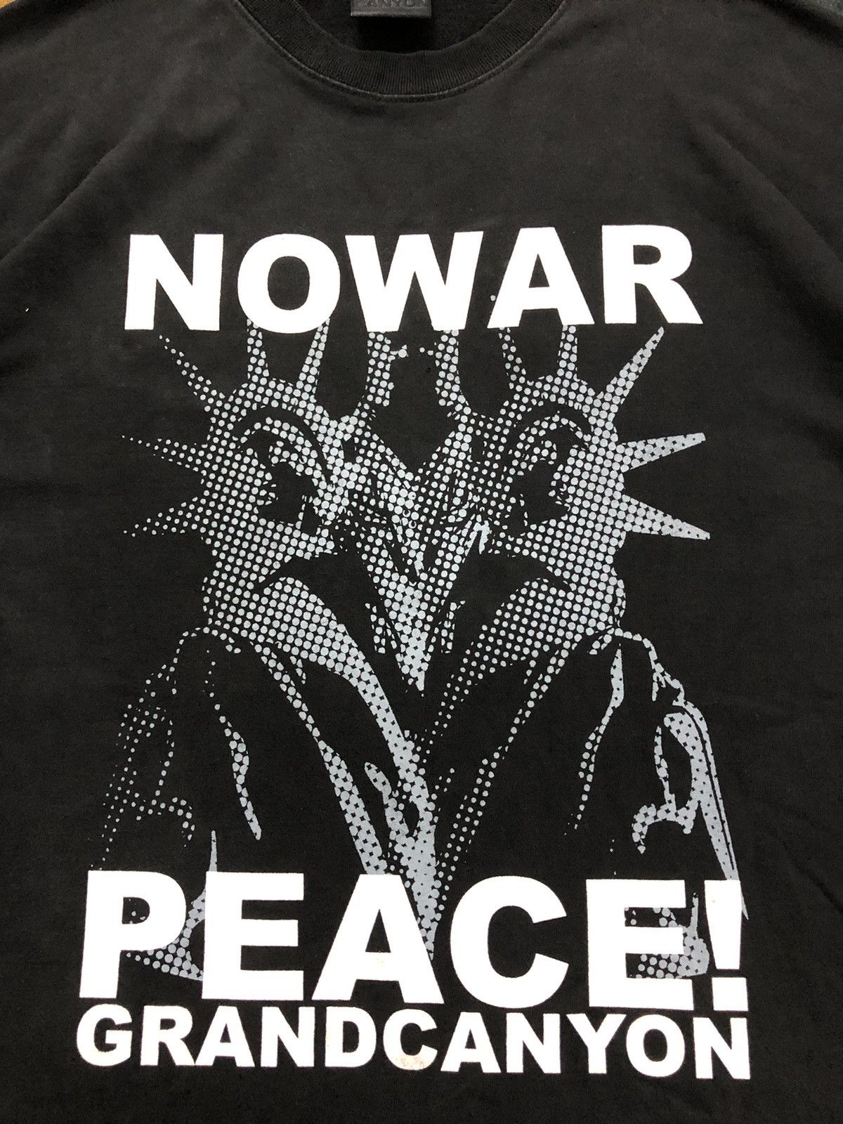 Good Enough 00's Grandcanyon ( GDC Tokyo ) '' Peace No War '' tee Size US L / EU 52-54 / 3 - 4 Thumbnail
