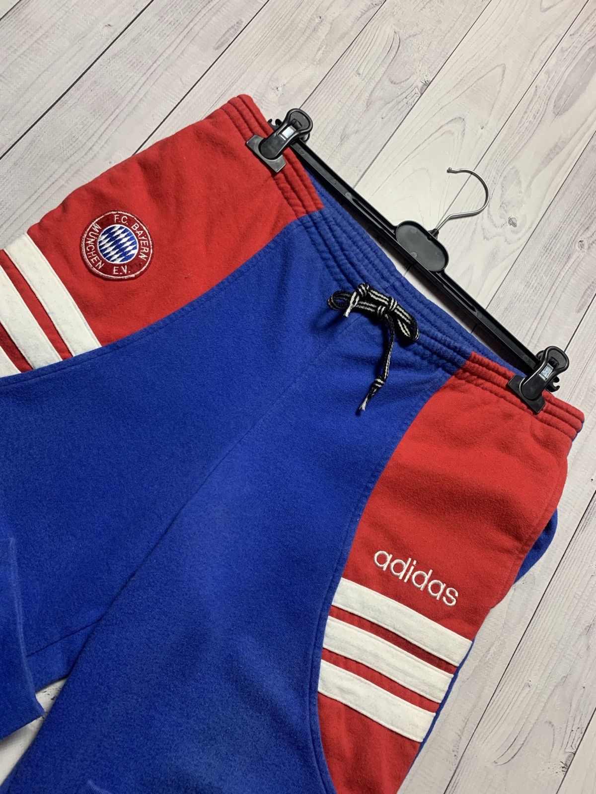Vintage Vintage soccer joggers Bayern Munich adidas pants size L Size US 34 / EU 50 - 6 Thumbnail