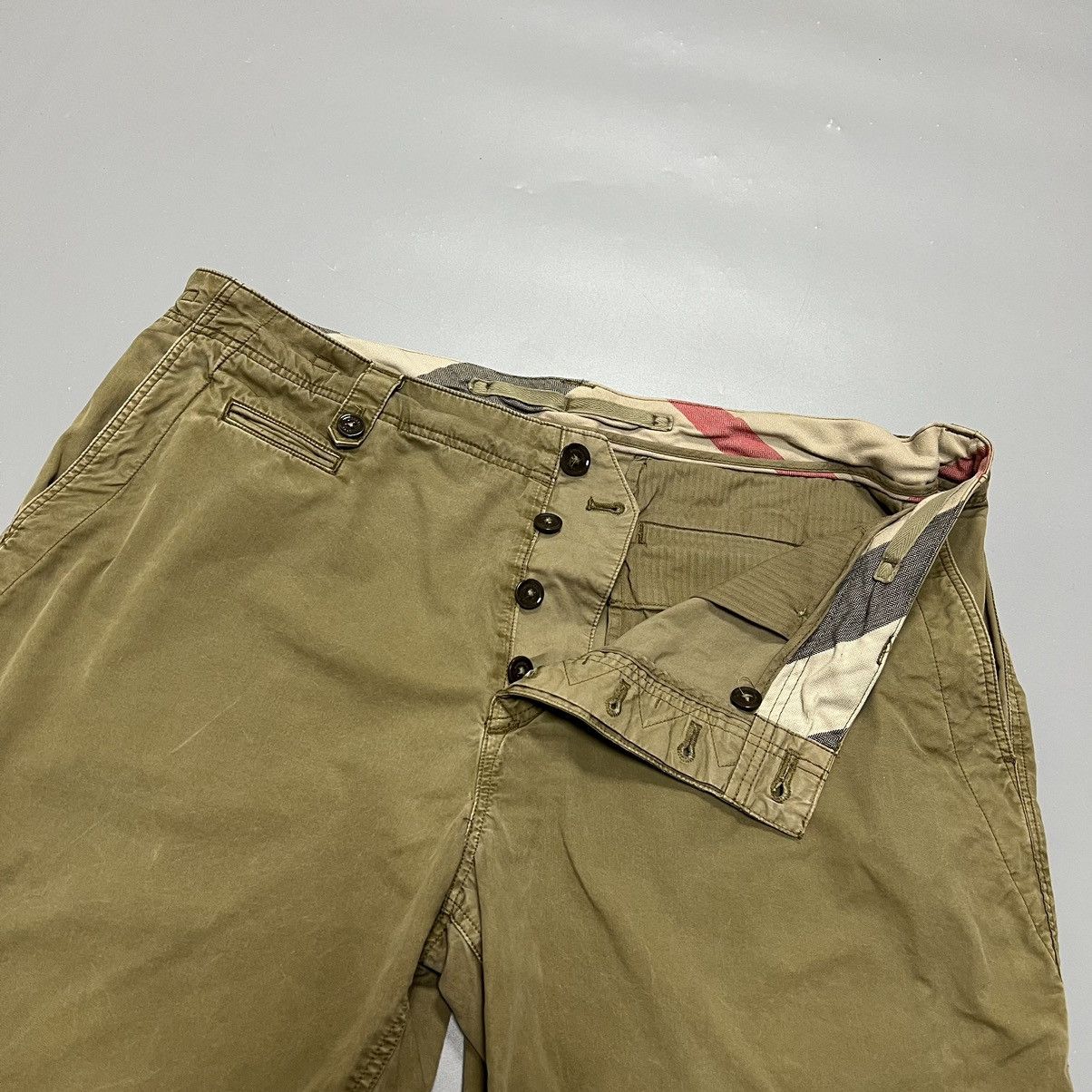 Burberry × Vintage Burberry Brit Shorts men’s size 36 Size US 36 / EU 52 - 6 Thumbnail