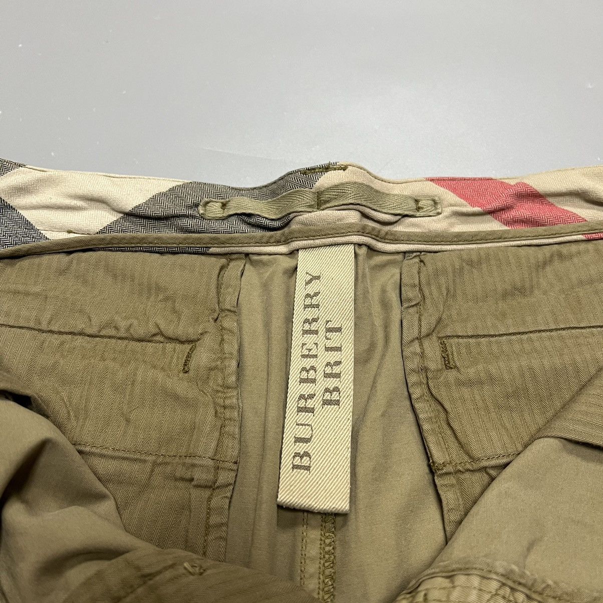 Burberry × Vintage Burberry Brit Shorts men’s size 36 Size US 36 / EU 52 - 5 Thumbnail