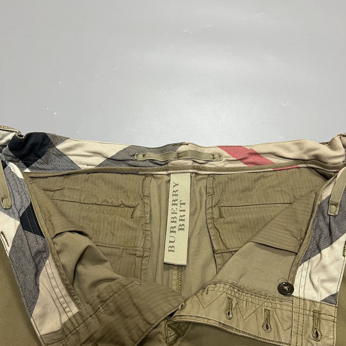 Burberry × Vintage Burberry Brit Shorts men’s size 36 Size US 36 / EU 52 - 4 Thumbnail