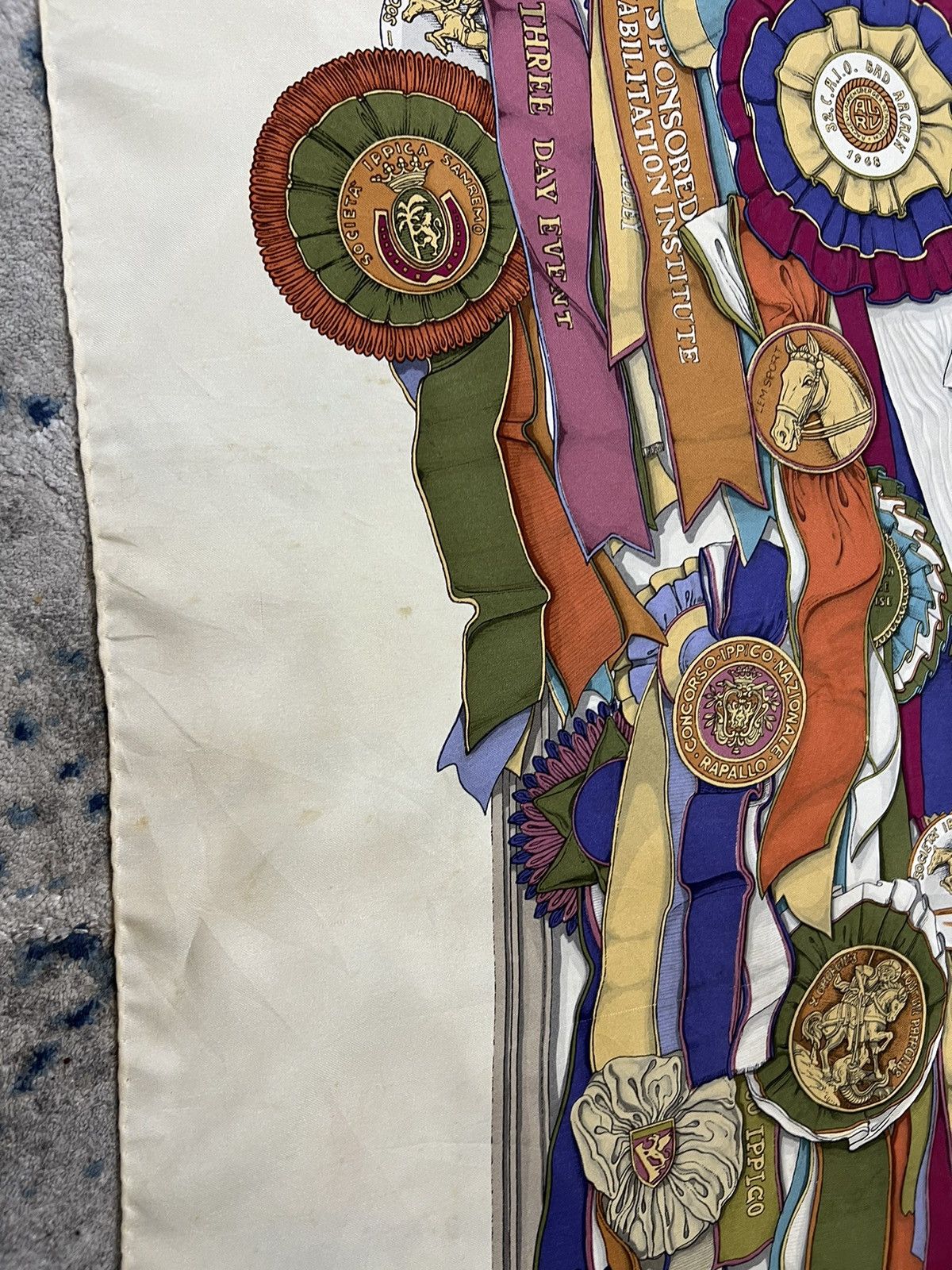 Gucci Gucci silk scarf Size ONE SIZE - 12 Thumbnail