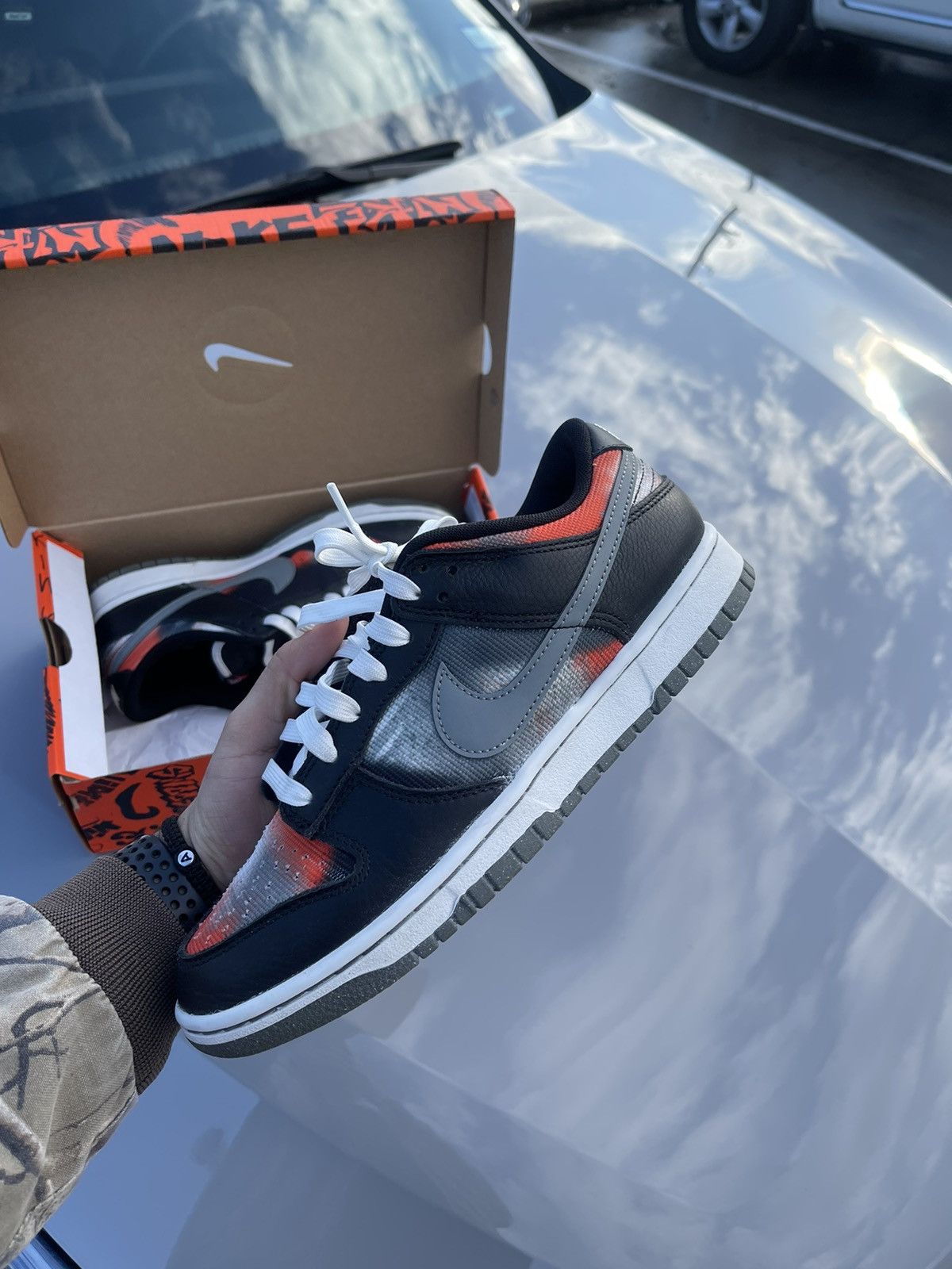 Nike Nike Dunk Low Graffiti Pack Size US 9 / EU 42 - 3 Thumbnail