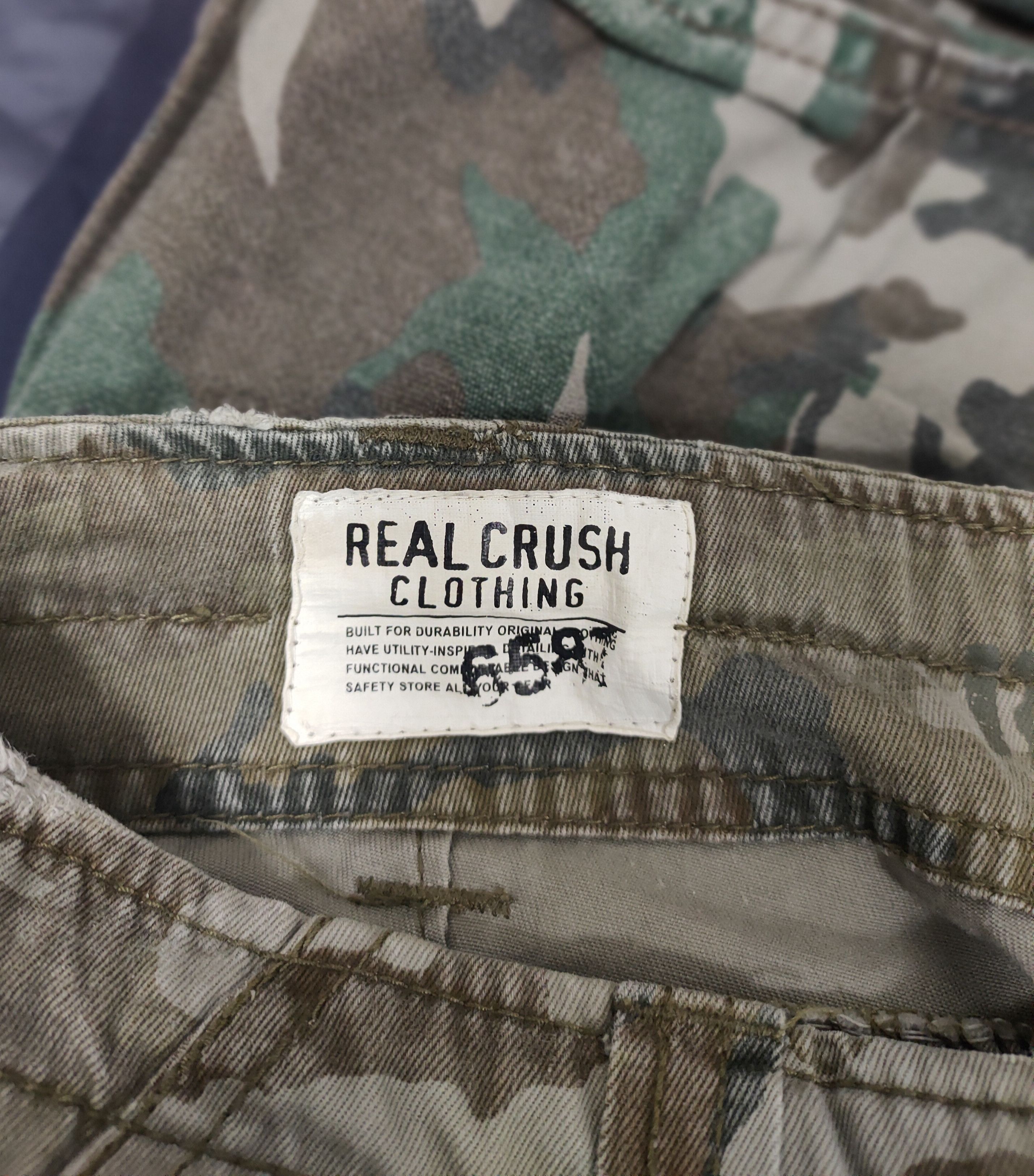 Japanese Brand Real Crush Clothing Multipocket Camo Pants Size US 31 - 9 Thumbnail