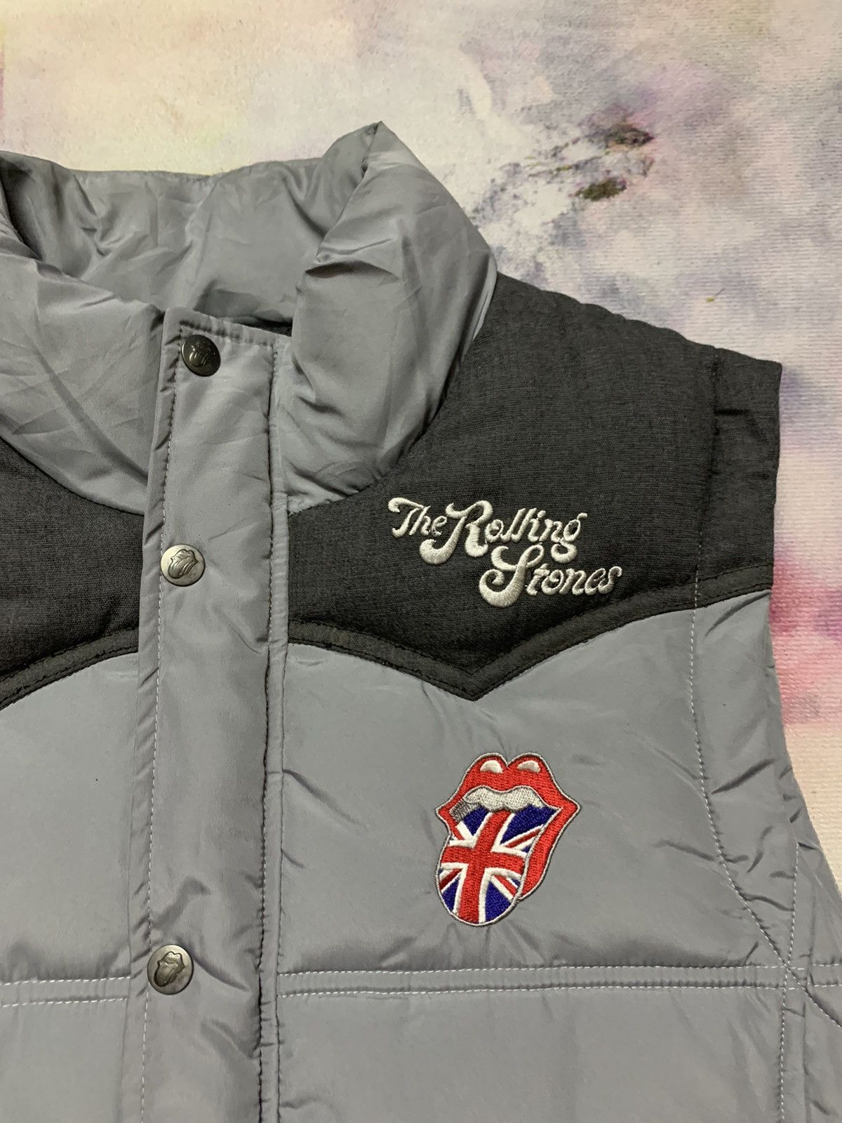 Band Tees The Rolling Stones Puffer Vest Official Merchandise Size US M / EU 48-50 / 2 - 3 Thumbnail