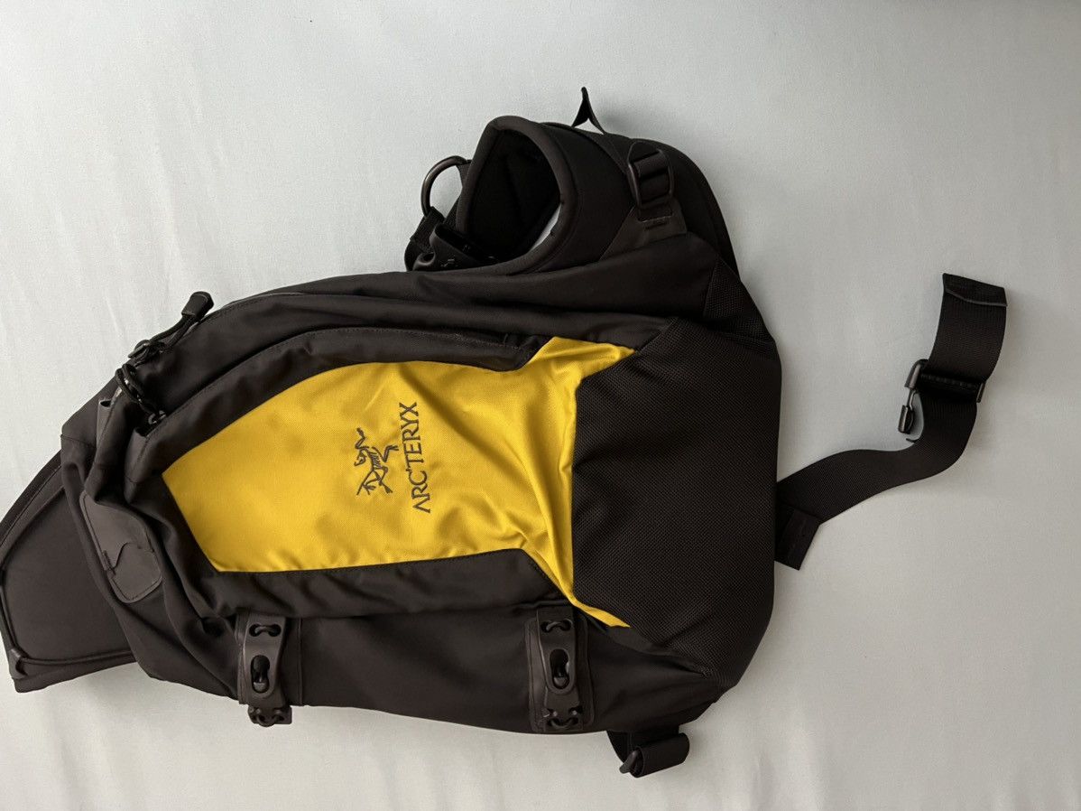 Arc'Teryx Arcteryx quiver sling bag backpack