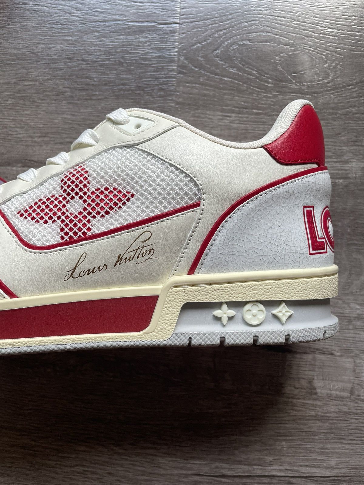 Louis Vuitton Louis Vuitton White Red Mesh Strap Trainer Sneaker Size US 10.5 / EU 43-44 - 7 Thumbnail