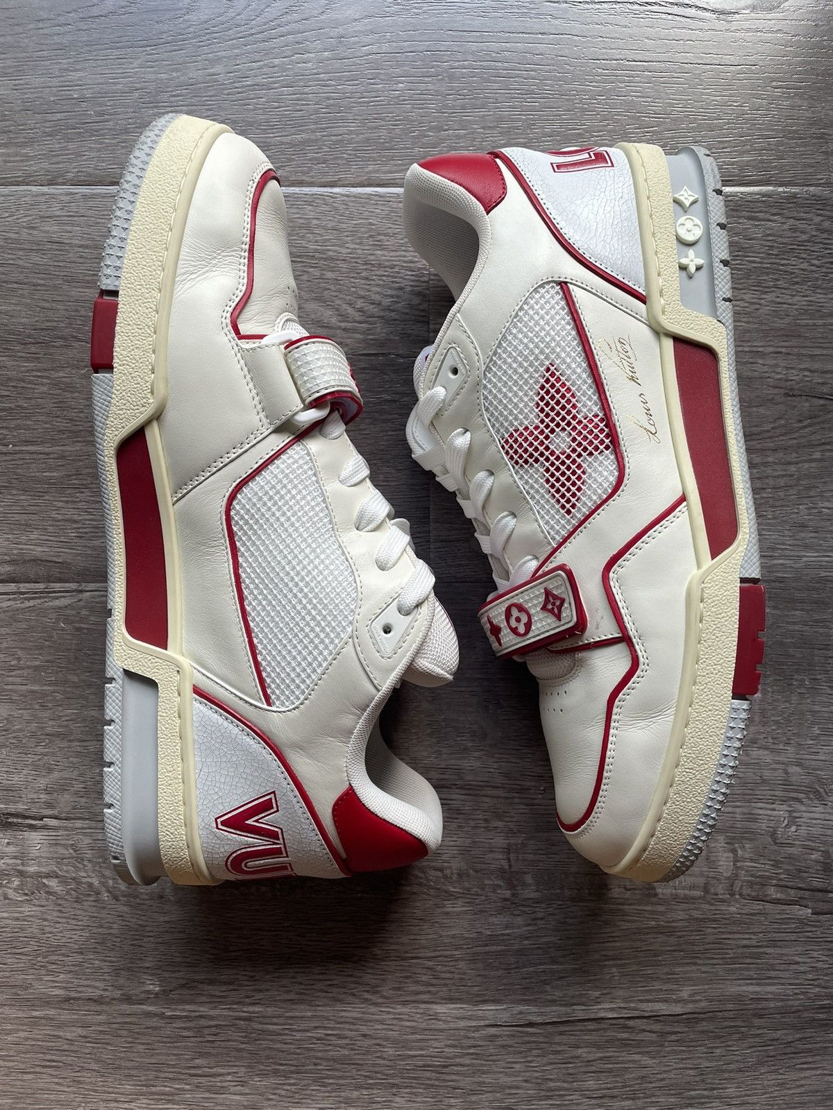 Louis Vuitton Louis Vuitton White Red Mesh Strap Trainer Sneaker Size US 10.5 / EU 43-44 - 2 Thumbnail