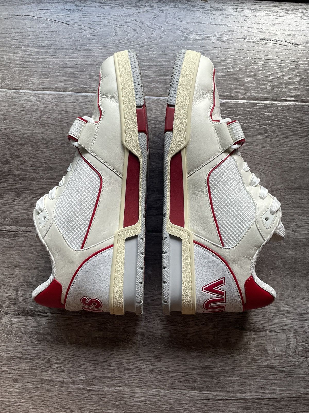 Louis Vuitton Louis Vuitton White Red Mesh Strap Trainer Sneaker Size US 10.5 / EU 43-44 - 4 Thumbnail