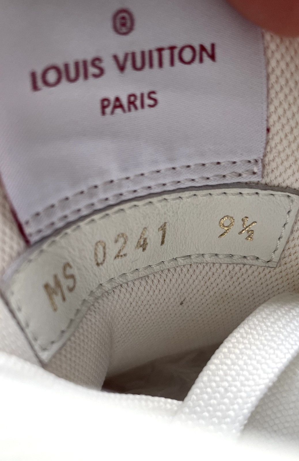Louis Vuitton Louis Vuitton White Red Mesh Strap Trainer Sneaker Size US 10.5 / EU 43-44 - 13 Thumbnail