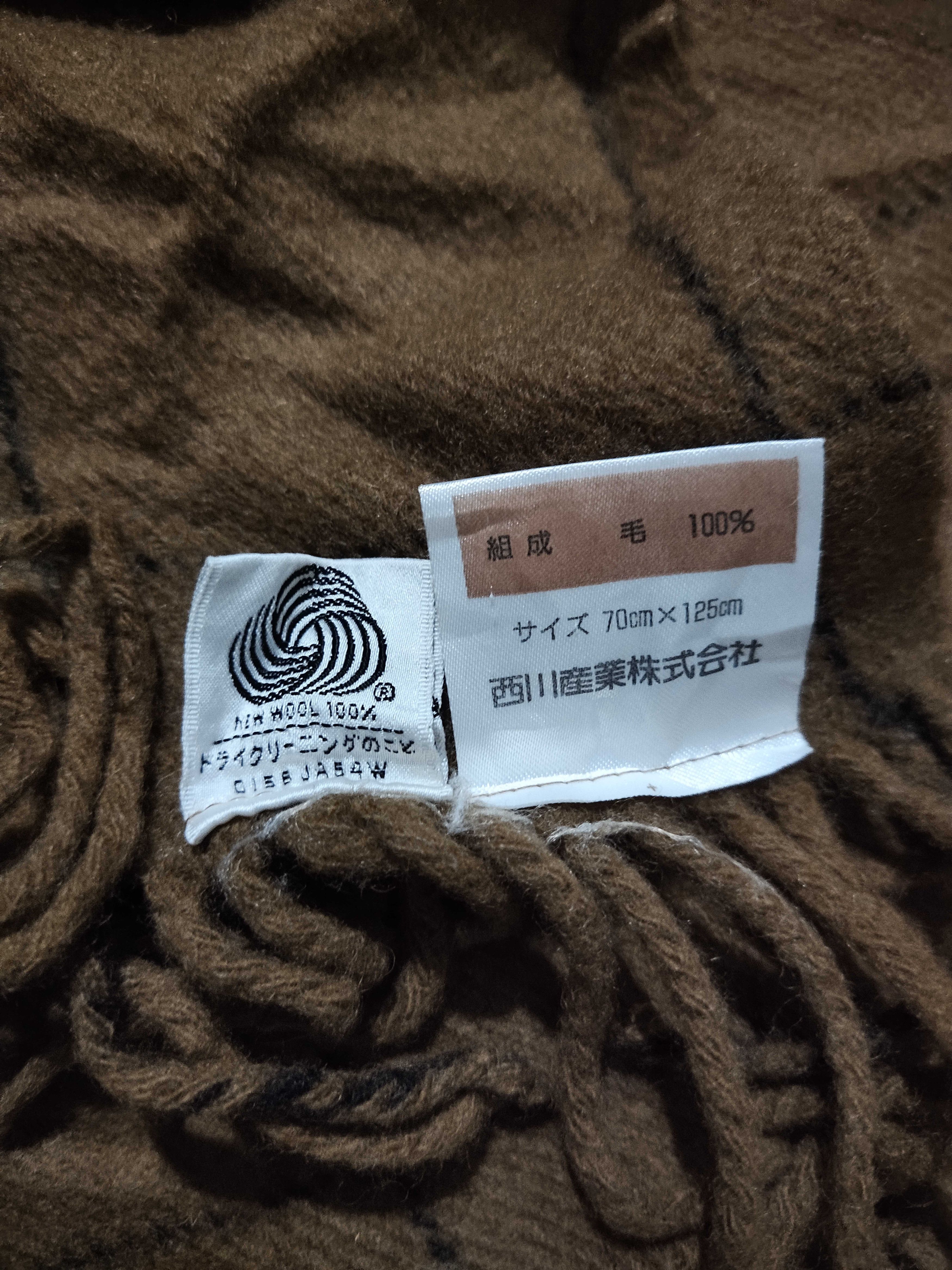 Burberry wool muffler