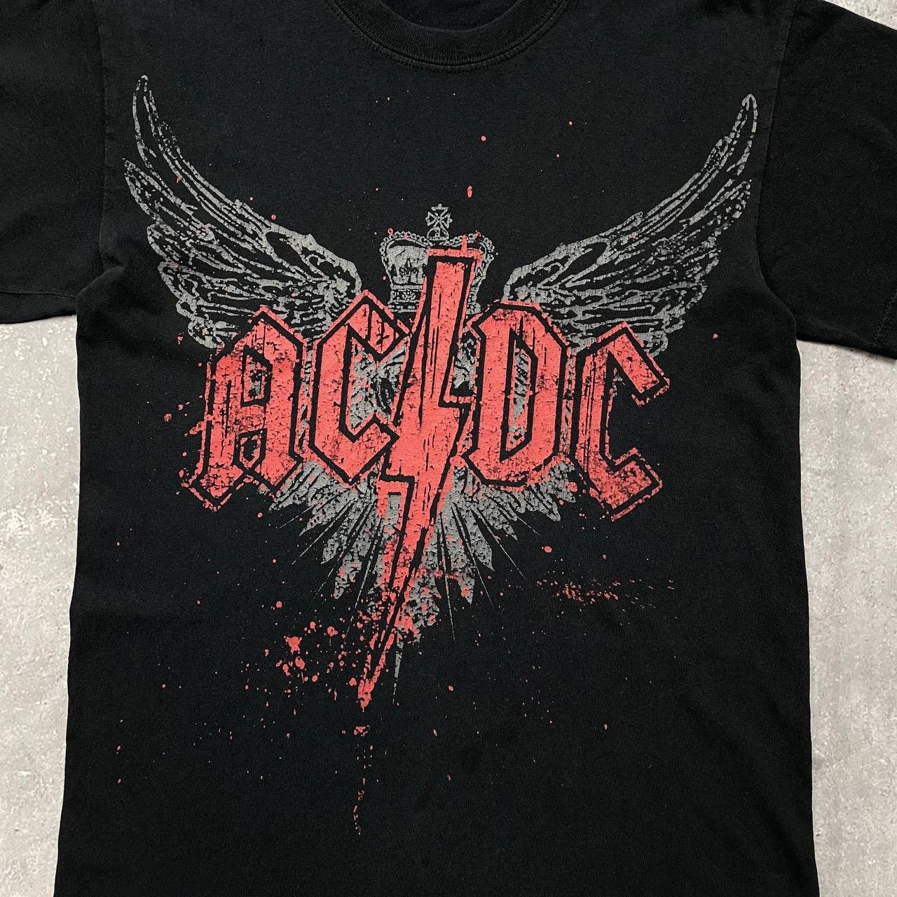 Band Tees Vintage 2000s ACDC Crow T Shirt Faded Black Size S Size US S / EU 44-46 / 1 - 5 Thumbnail