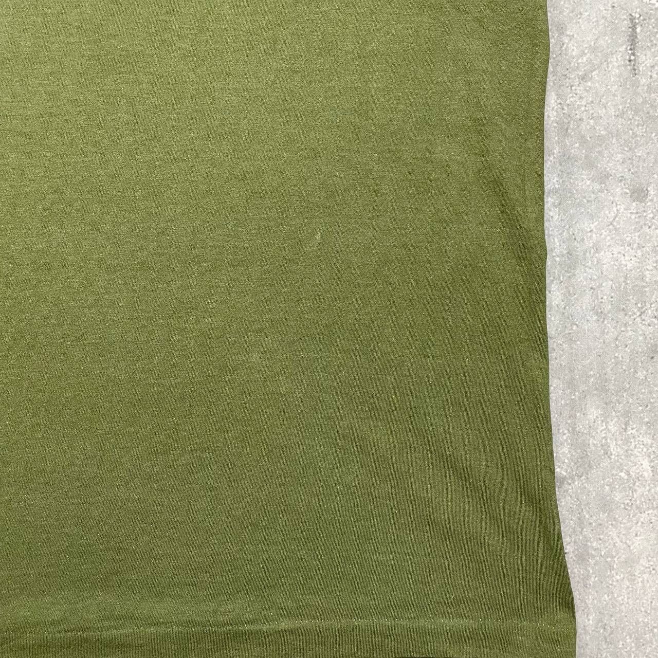 Vintage Vintage 90s British Army Arma Pacis Fulcra T Shirt Green L Size US L / EU 52-54 / 3 - 10 Thumbnail