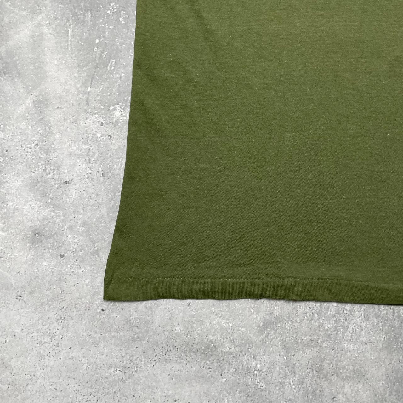 Vintage Vintage 90s British Army Arma Pacis Fulcra T Shirt Green L Size US L / EU 52-54 / 3 - 15 Thumbnail