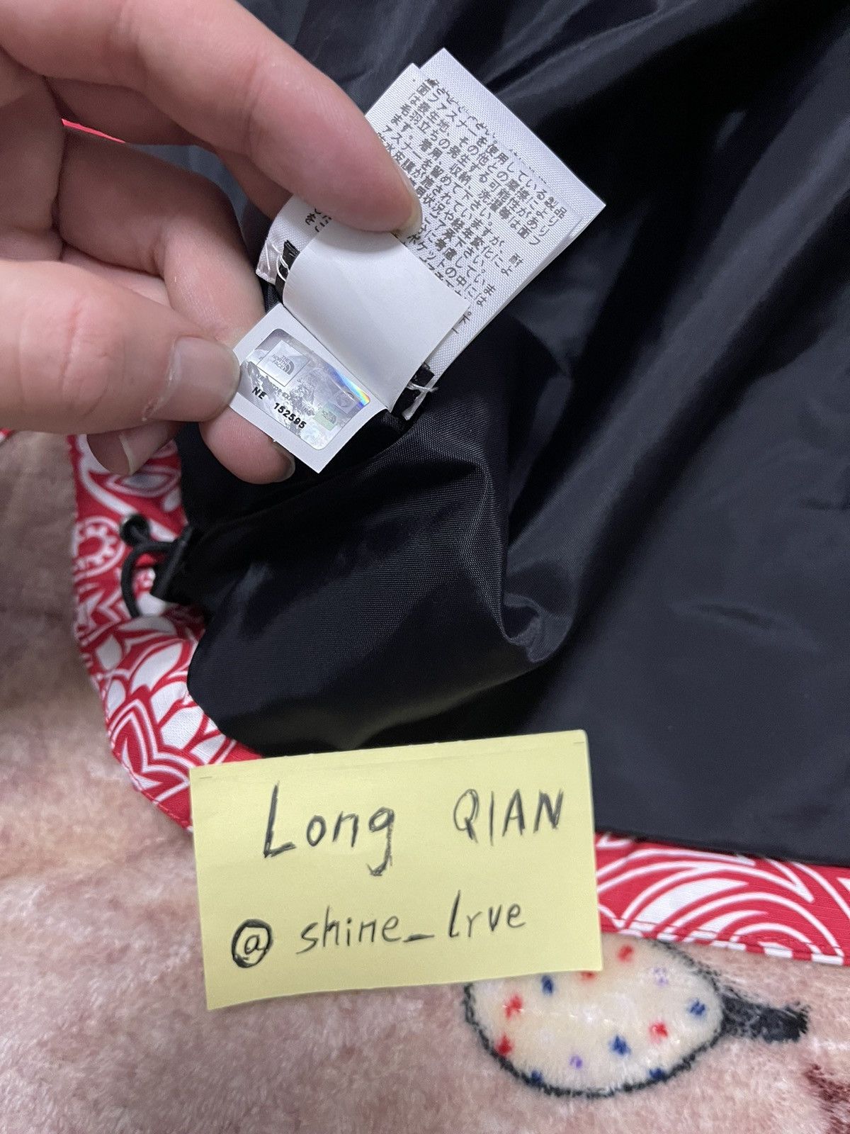 Supreme × The North Face Supreme tnf north face red bandana Paisley mountain Jacket Size US M / EU 48-50 / 2 - 10 Thumbnail