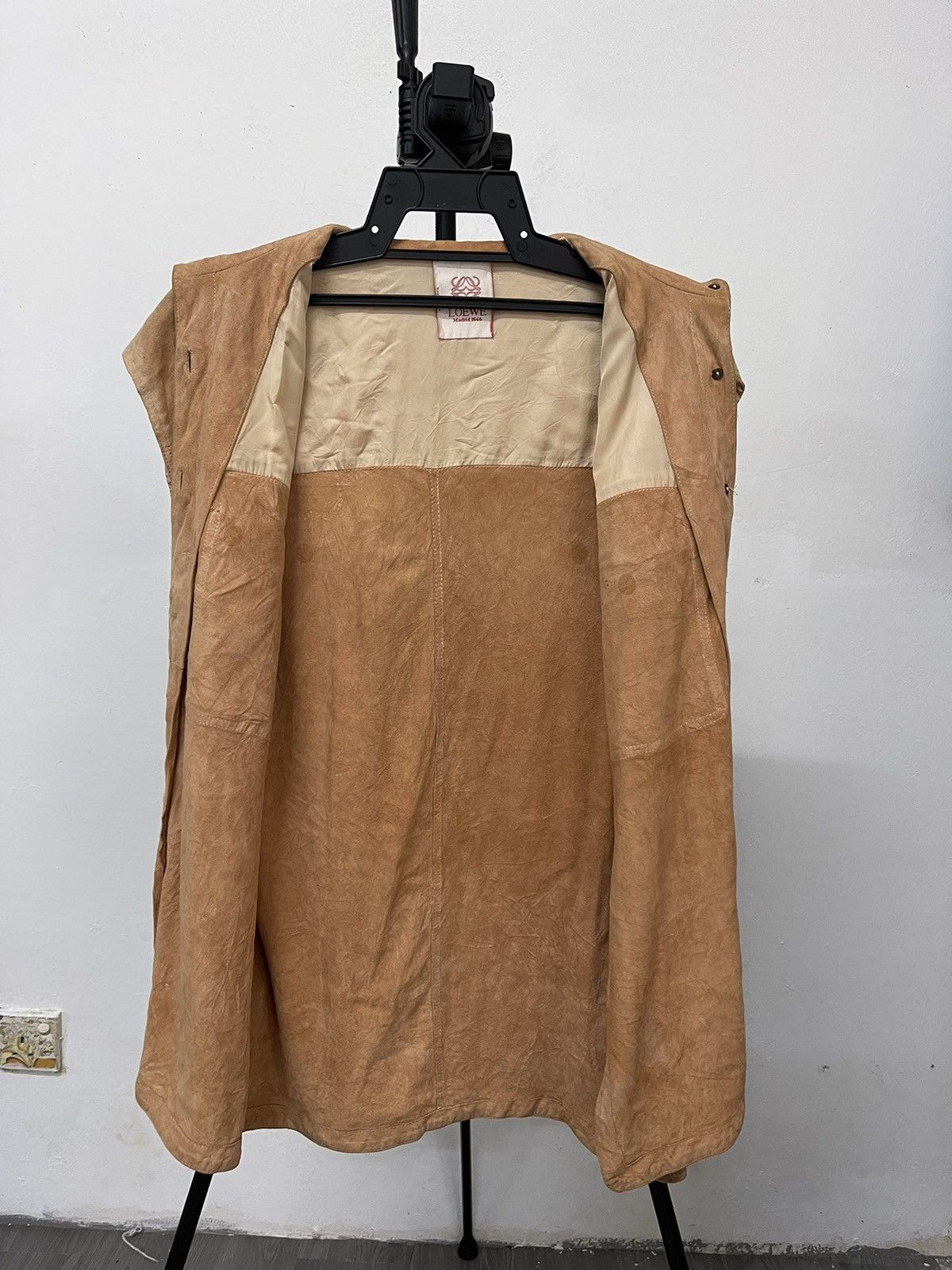 Loewe × Vintage Vintage Loewe Soft Suede Leather Sleeveless shirt Size US M / EU 48-50 / 2 - 4 Thumbnail