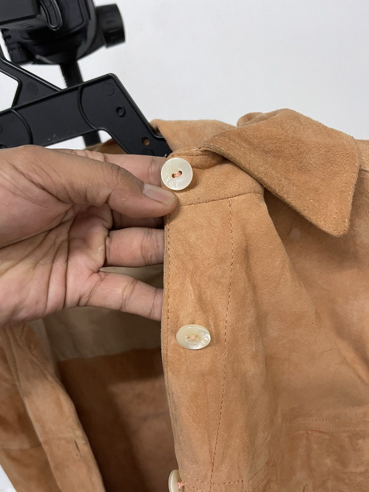 Loewe × Vintage Vintage Loewe Soft Suede Leather Sleeveless shirt Size US M / EU 48-50 / 2 - 6 Thumbnail