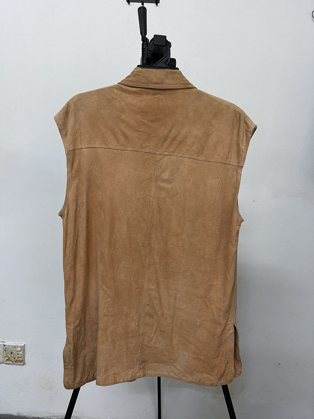 Loewe × Vintage Vintage Loewe Soft Suede Leather Sleeveless shirt Size US M / EU 48-50 / 2 - 2 Thumbnail